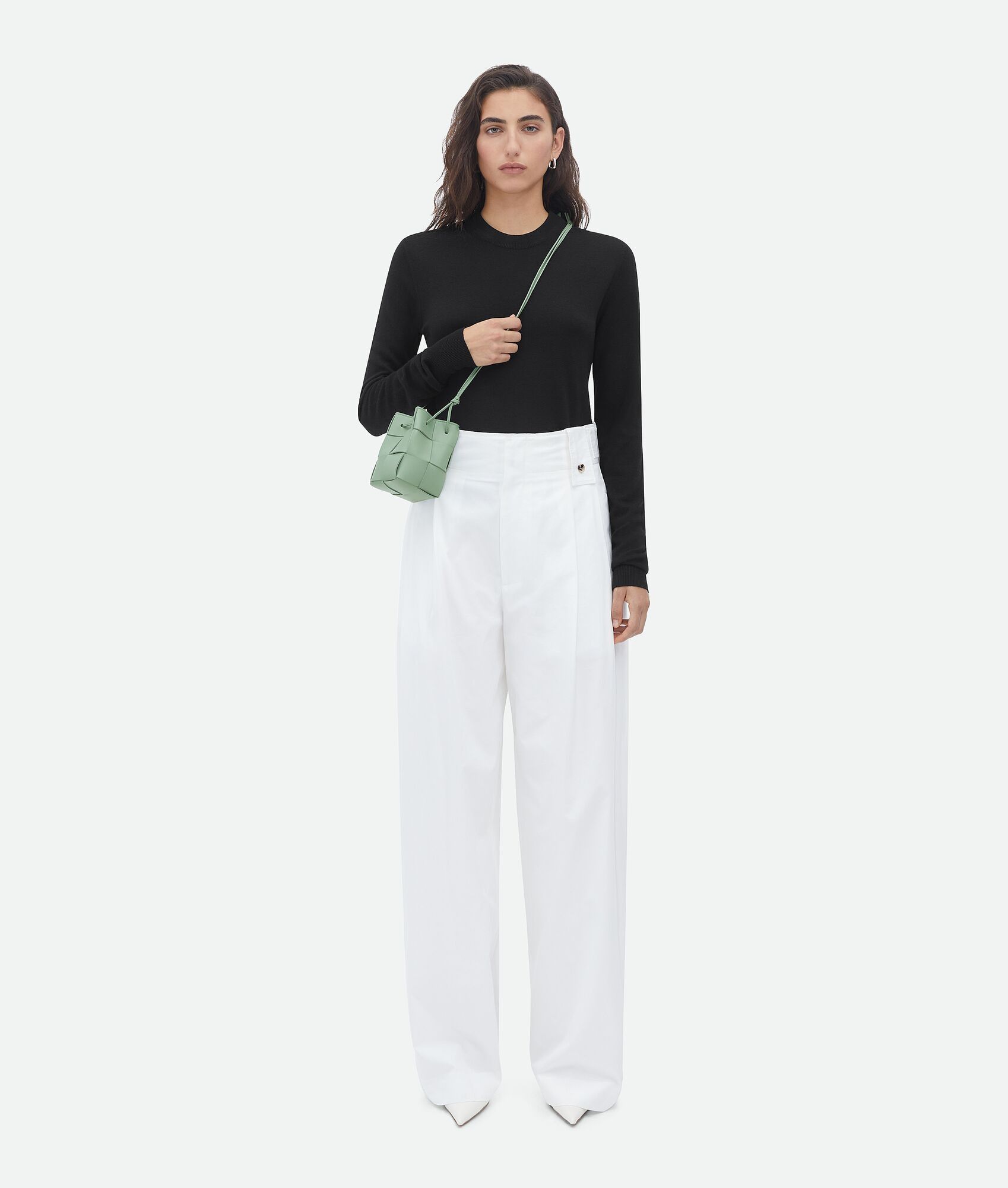 Bottega Veneta o1n1vont0325 Size: OS / Cassette Mini Cross-Body Bucket Bag Size ONE SIZE - 4 Thumbnail