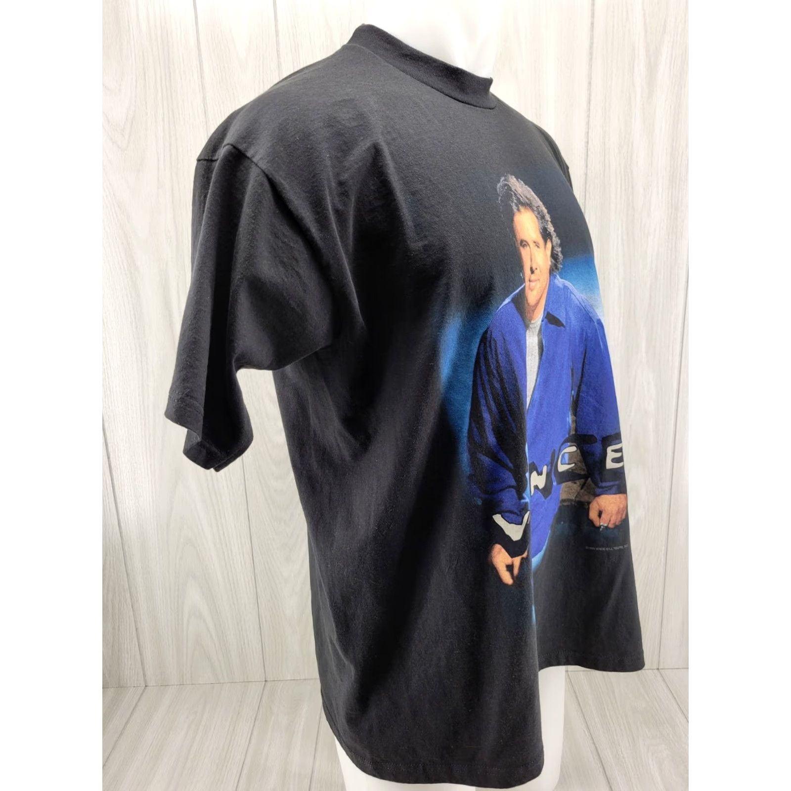 Fruit Of The Loom VINTAGE Vince Gill 1999 Tour Shirt Adult XL Short Sleeve Double Sided Black Shirt Mens XL Black 1999 Tour Vince Gill Double Sided Cotton T-Shirt Size US XL / EU 56 / 4 - 3 Thumbnail
