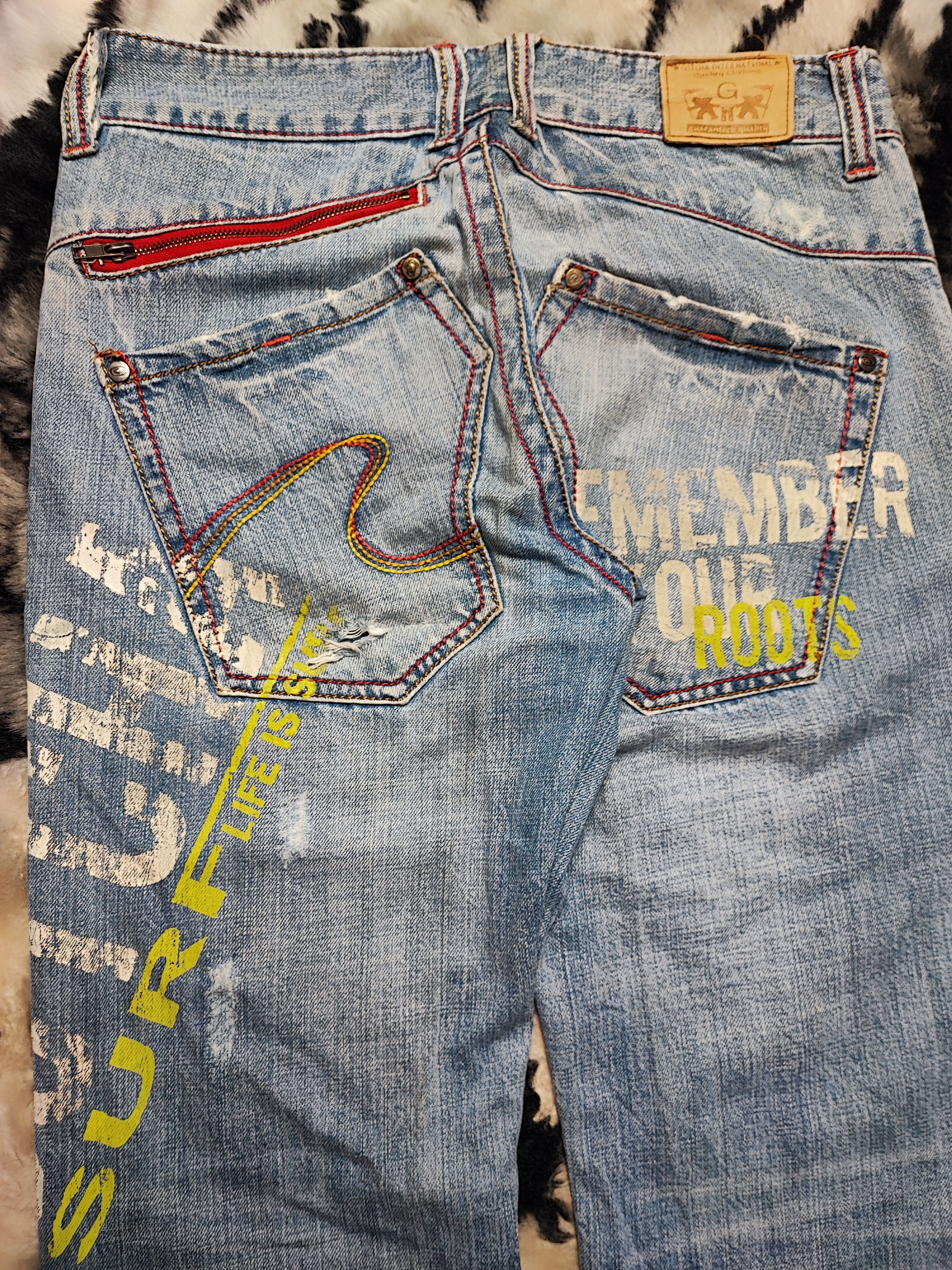 Gotcha Gotcha relaxed fit light wash denim jeans distressed patches Size US 32 / EU 48 - 10 Thumbnail