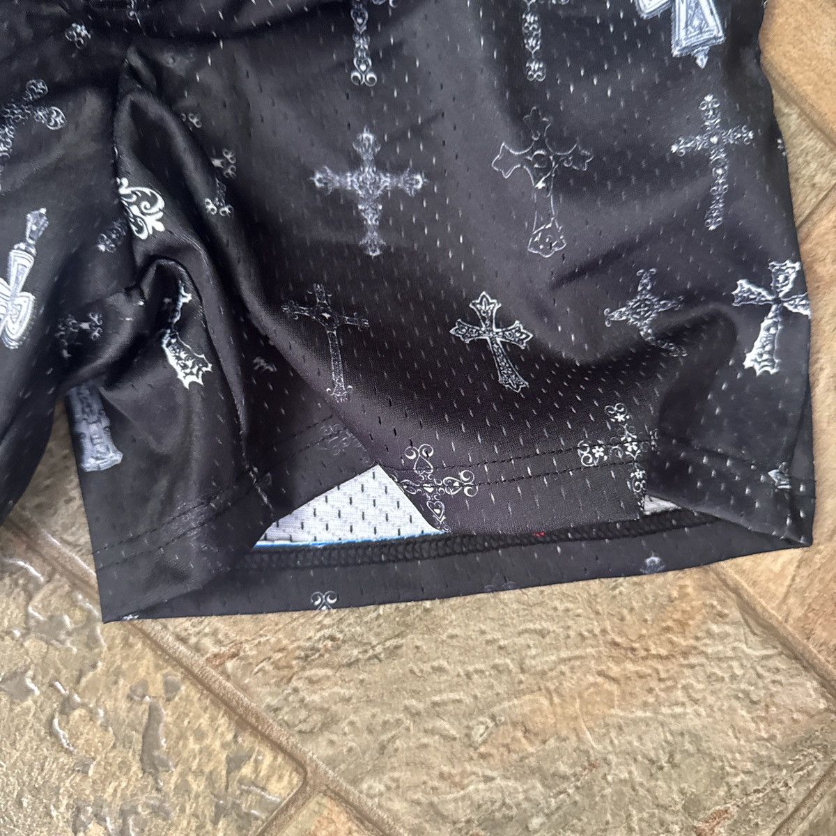Bravest Studios Brave studio, black cross shorts, brand new w bag, small Size US 28 / EU 44 - 3 Thumbnail