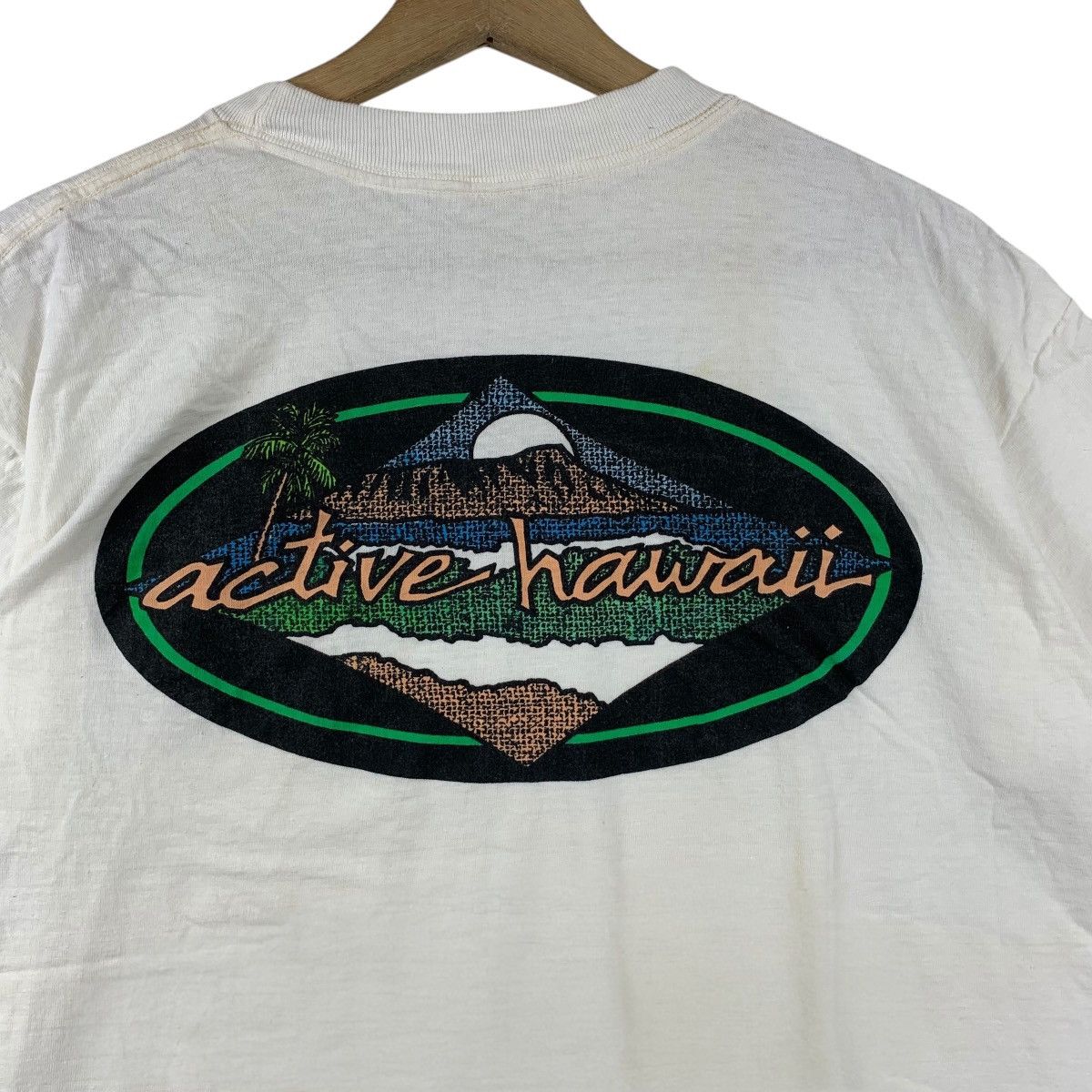 Vintage Vintage 90’ MALIBU ACTIVE HAWAII Surf Volcano Tee Shirt Size M / US 6-8 / IT 42-44 - 5 Thumbnail