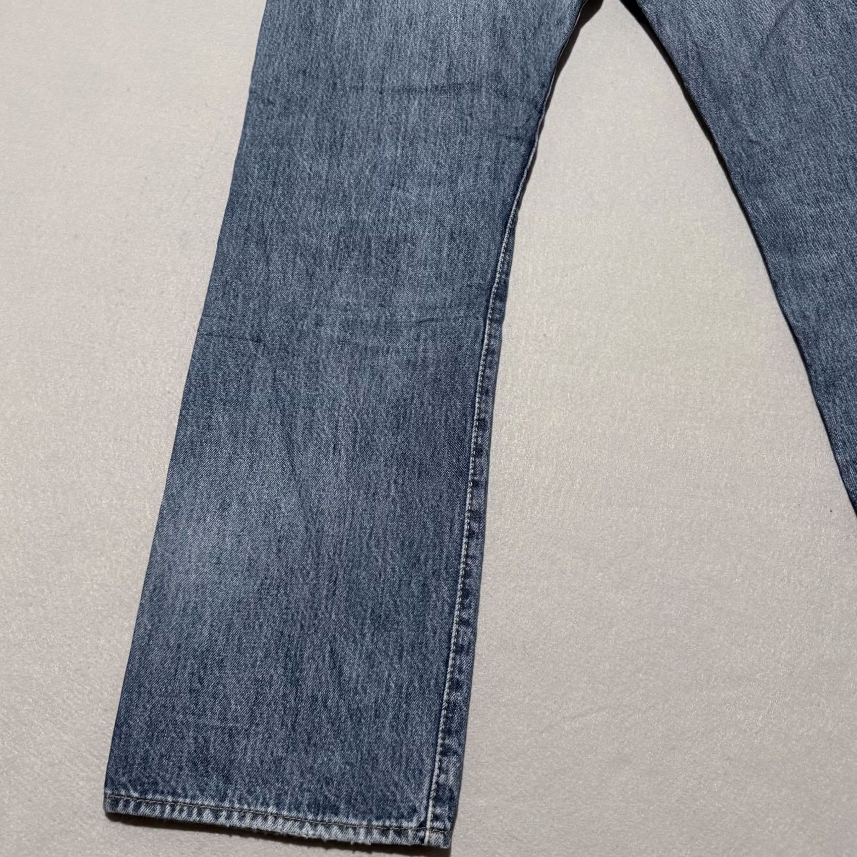 Levi's Levi's 501 Jeans Blue Denim Classic Straight Button Fly Distressed Faded 36X32 Size US 36 / EU 52 - 7 Thumbnail
