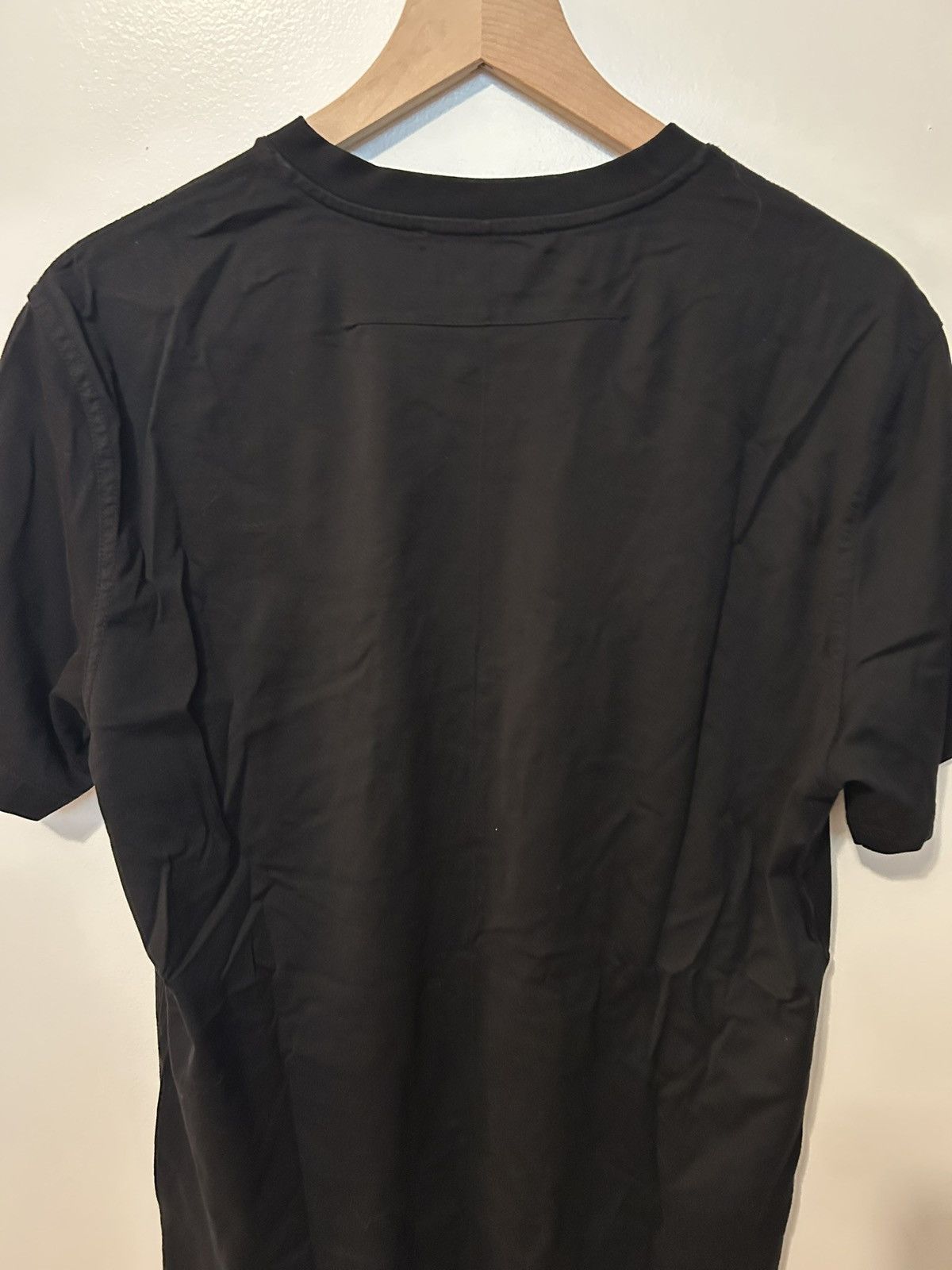 Givenchy Shark Givenchy Tee Size US M / EU 48-50 / 2 - 2 Thumbnail