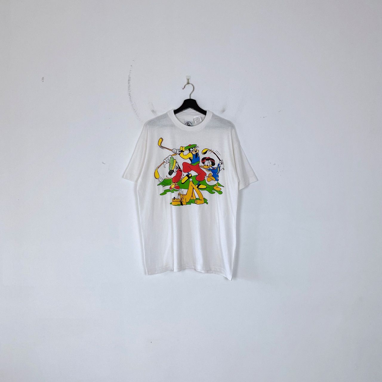 Vintage VINTAGE DISNEY MICKEY MOUSE & FRIENDS TEE Size US XL / EU 56 / 4 - 1 Thumbnail