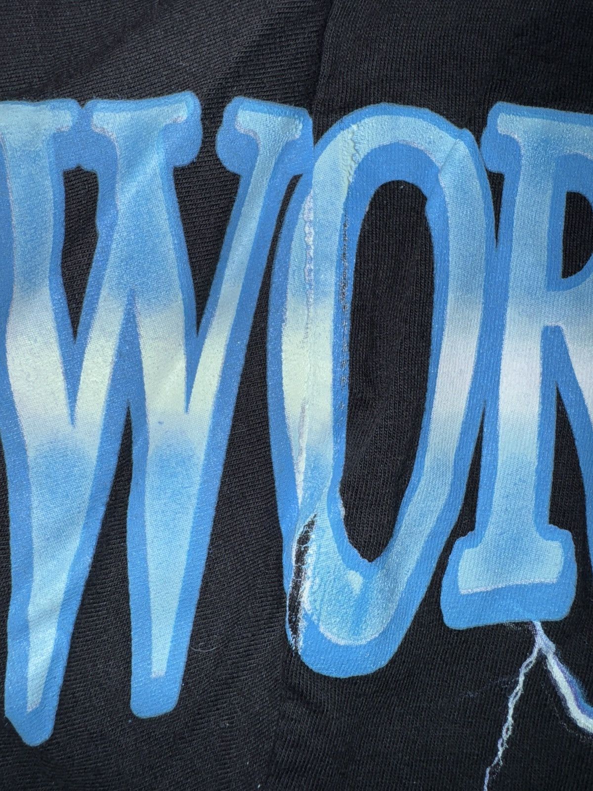 Worldwide Youth Worldwide Youth Trapped Scream Globe Graphic Tee Size US M / EU 48-50 / 2 - 3 Thumbnail