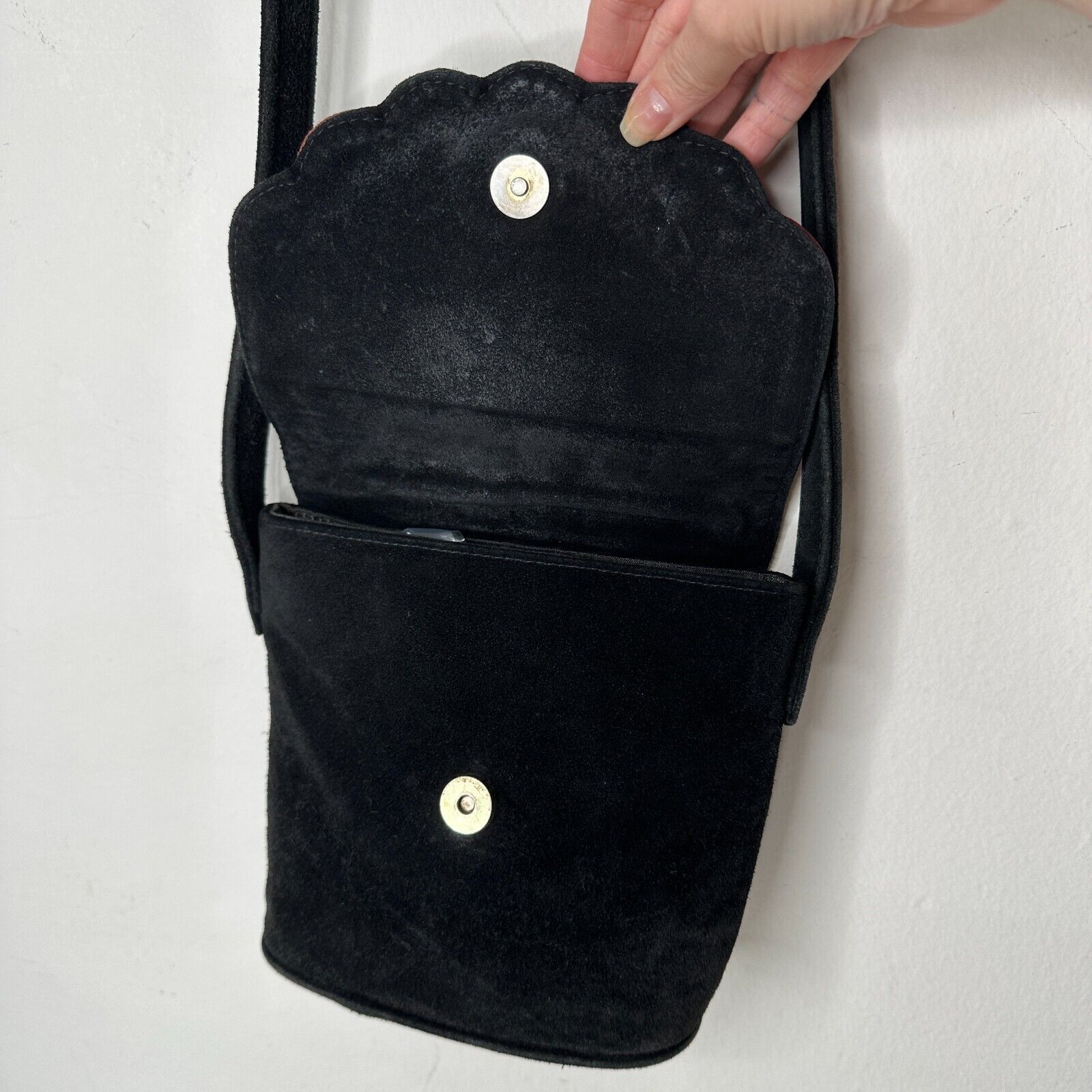 Other Cab Blanche Shell Black Suede RainbowFold Crossbody Purse Size ONE SIZE - 8 Thumbnail