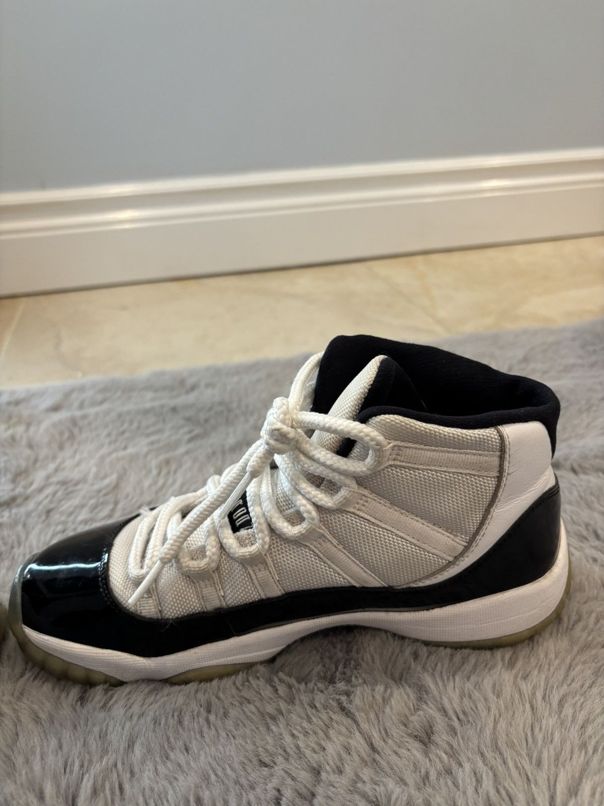 Jordan Brand × Nike Air Jordan 11 Retro GS Concord 2018 Size US 6.5 / EU 39-40 - 5 Thumbnail