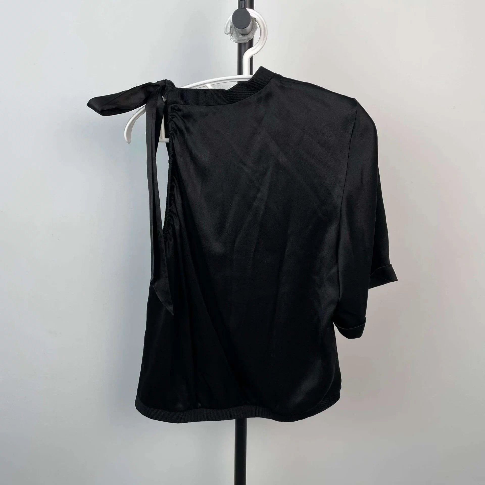 Chanel Chanel 24S NWT Bow Off-Shoulder Silk Top Black 42 Size M / US 6-8 / IT 42-44 - 2 Thumbnail