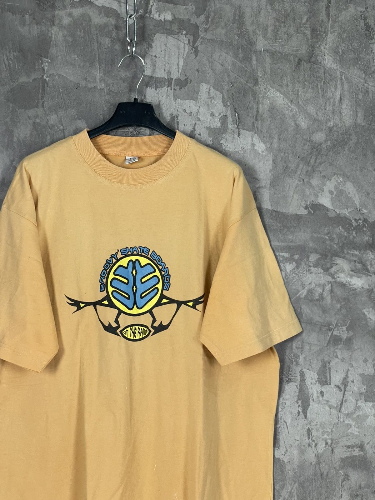Vintage Vintage 90s Groovy “On The Ramp” Vintage Logo t-shirt Size US XL / EU 56 / 4 - 4 Thumbnail