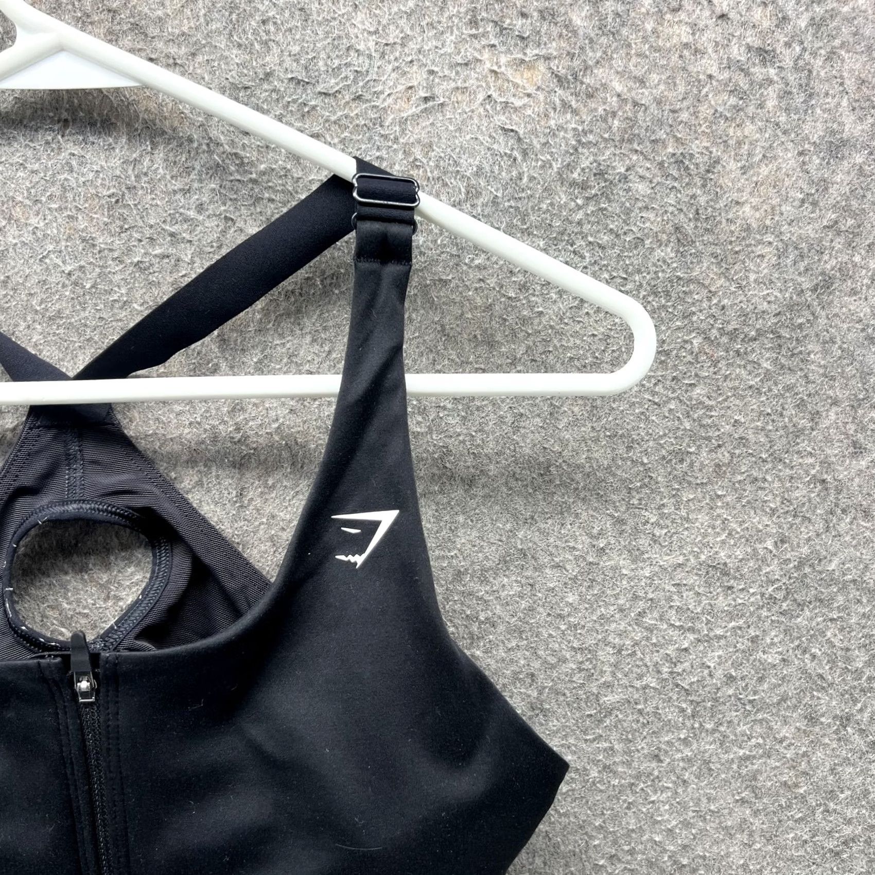 Gymshark Gymshark Sports Bra Womens Medium Black Zip Front Crossback Athletic Yoga Gym Size ONE SIZE - 5 Thumbnail