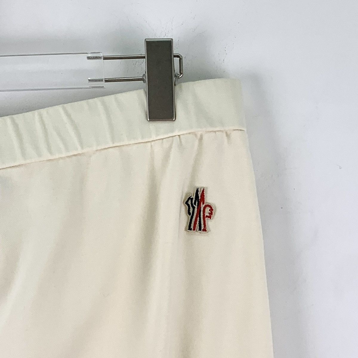 Moncler Moncler 24FW Beige Logo Embroidered Casual Pants K26WX Size US 36 / EU 52 - 5 Thumbnail