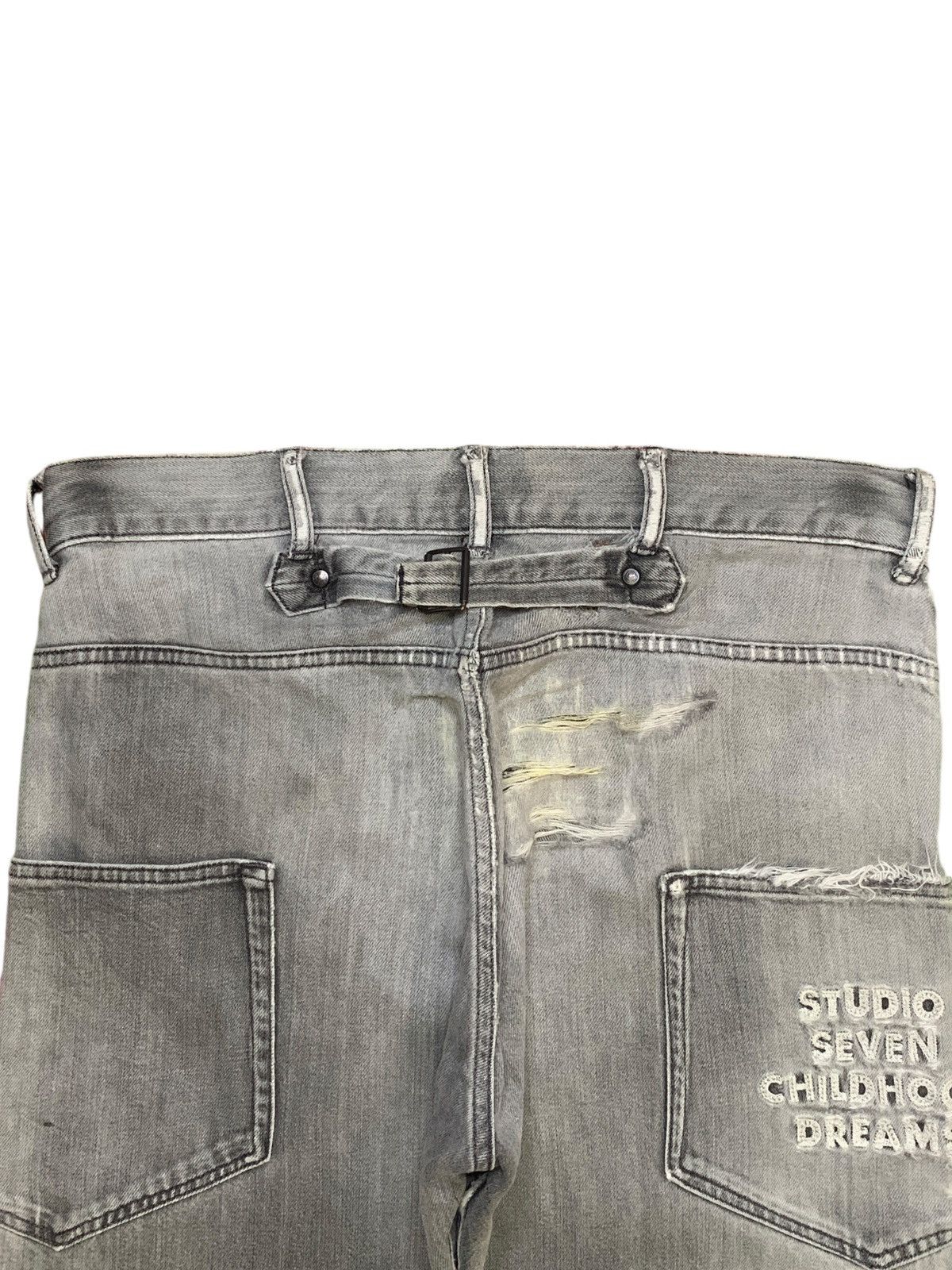 Japanese Brand Vintage Japanese Brand Buckle Back Cargo Baggy Jeans Size US 36 / EU 52 - 8 Thumbnail