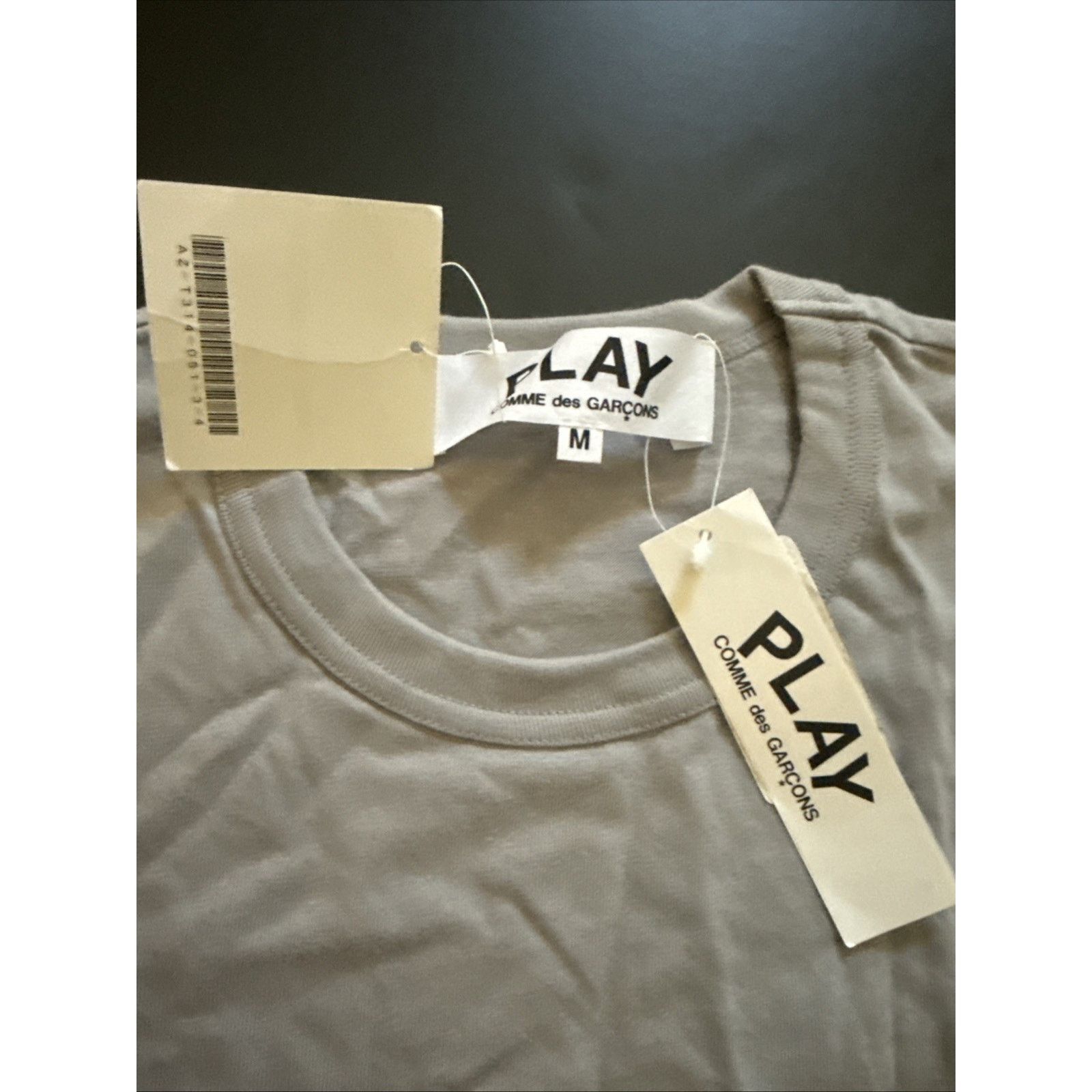 Comme des Garcons CDG Grey Basic Heart Logo Size M PLAY Tops Comme Des Garcons Size US M / EU 48-50 / 2 - 4 Thumbnail