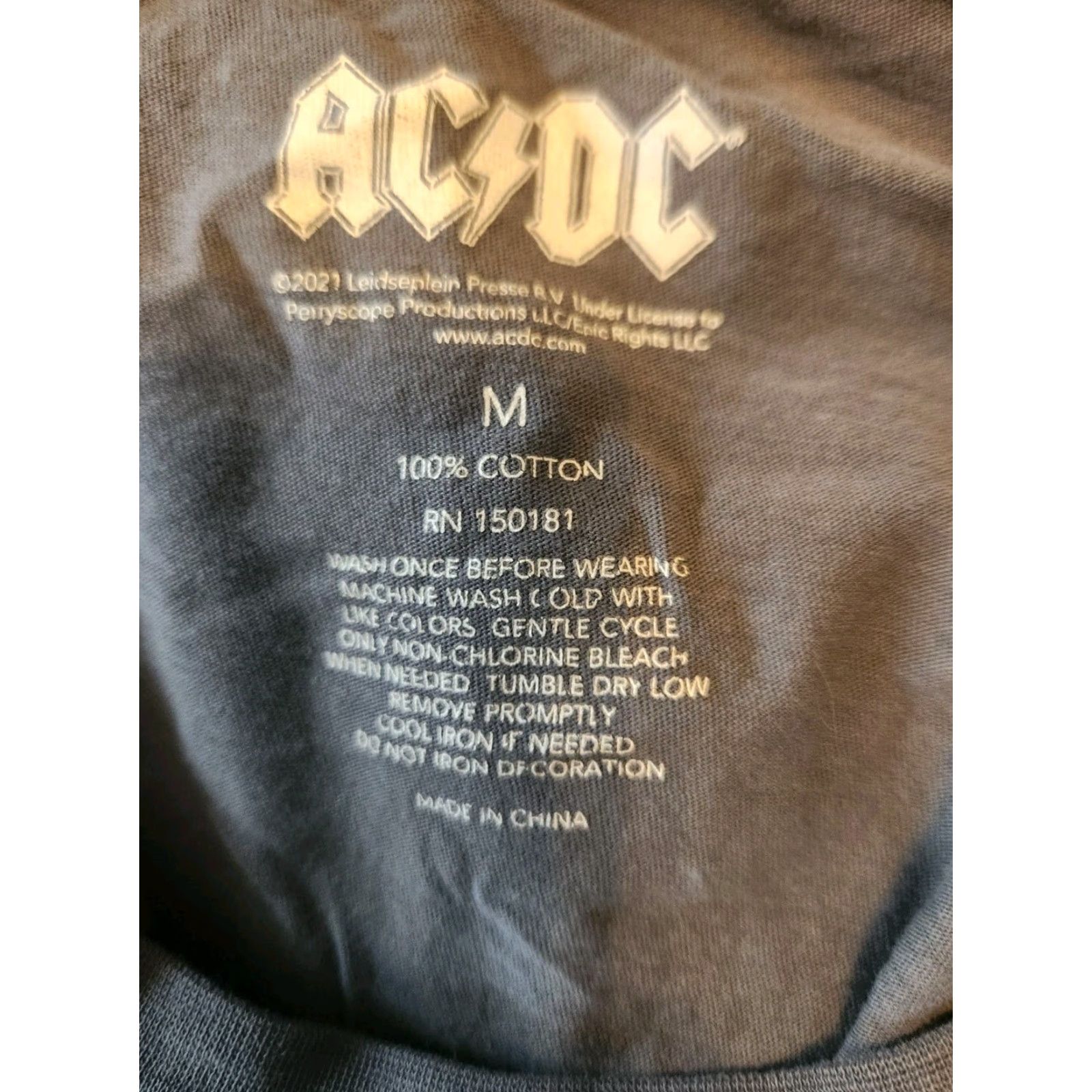 Vintage AC/DC High Voltage Gray Cotton Graphic Tee Womens Size M Shirt Short Sleeve Crew Neck T-Shirt Rock City Modern Womens Size M / US 6-8 / IT 42-44 - 2 Thumbnail
