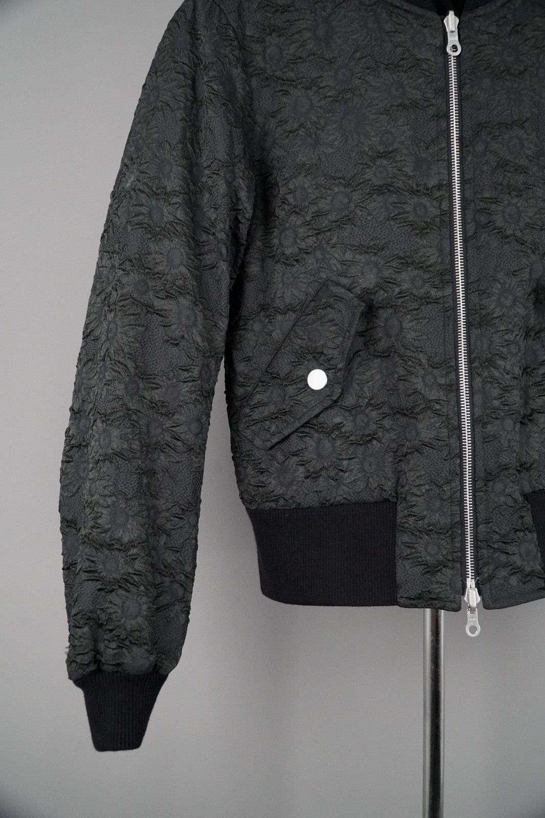 Dries Van Noten Dries Van Noten - Reversible Jacquard Floral Pattern Bomber Size US XS / EU 42 / 0 - 2 Thumbnail