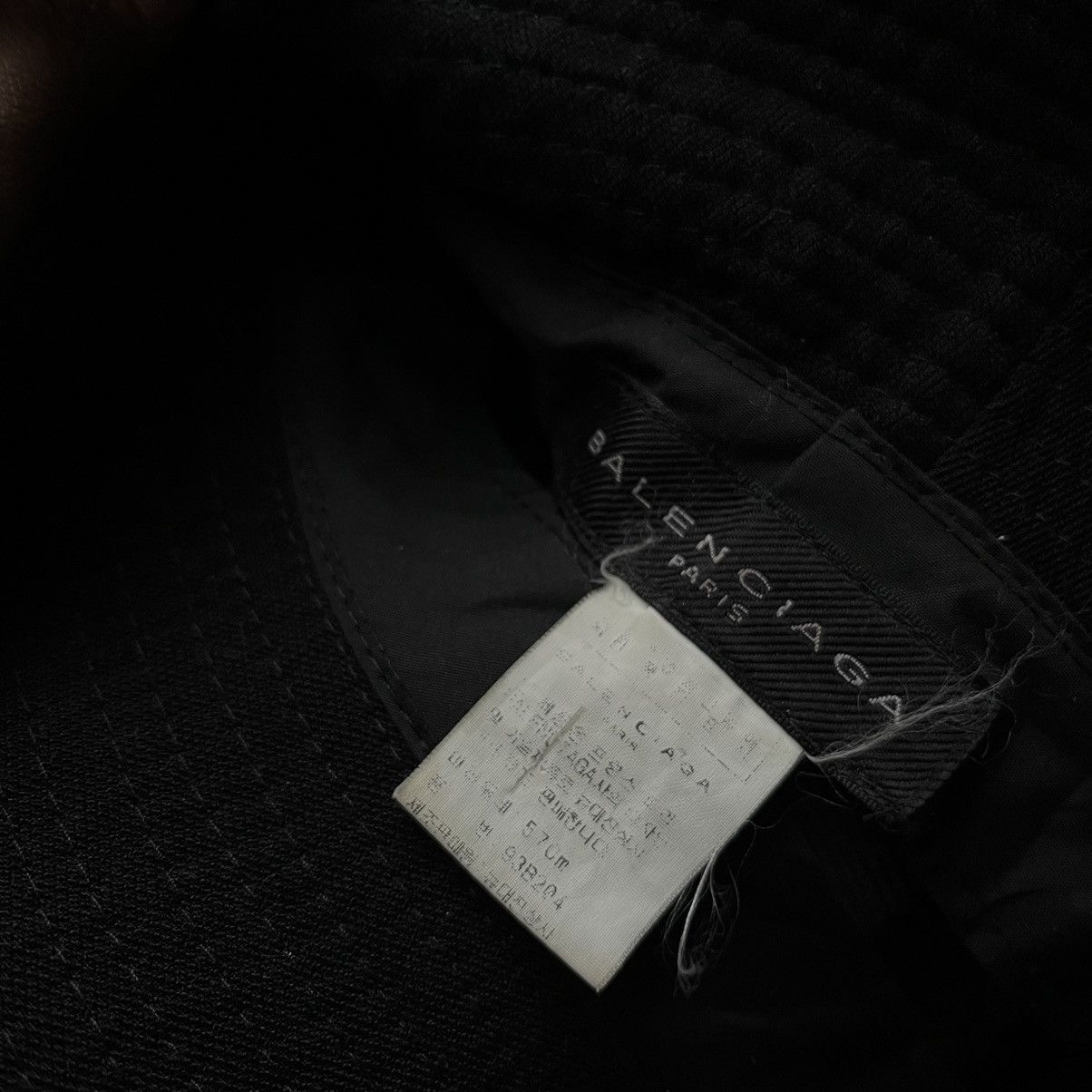 Balenciaga 💸BINDING OFFER💸 Balenciaga Bucket Hat Size ONE SIZE - 7 Thumbnail