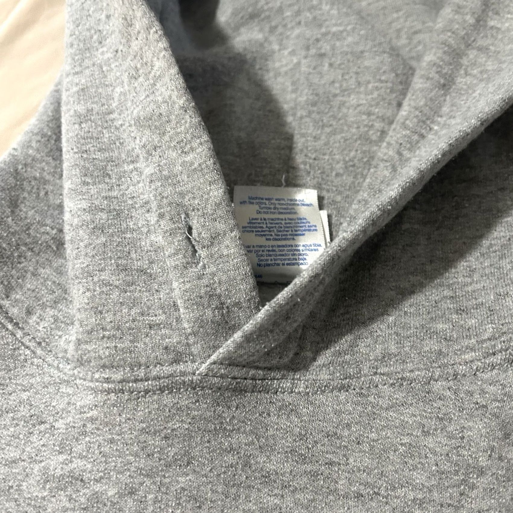 Gildan VINTAGE Gildan Hoodie Men M Gray Movie Jersey Boys Pullover Size Medium Size US M / EU 48-50 / 2 - 3 Thumbnail