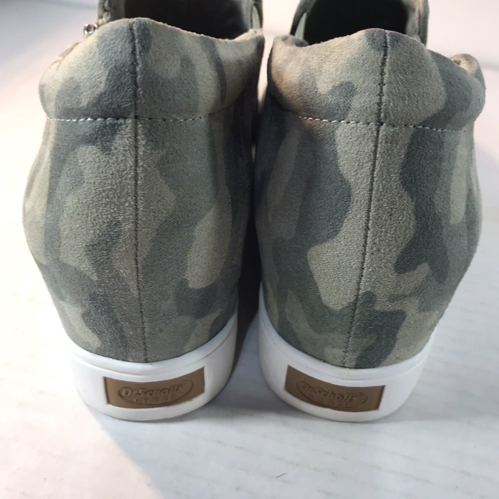 Vintage VINTAGE Dr Scholls Ankle Booties Women’s Size 9.5M Camouflage Camo Round Toe Flat Bootie Size US 9.5 / IT 39.5 - 7 Thumbnail