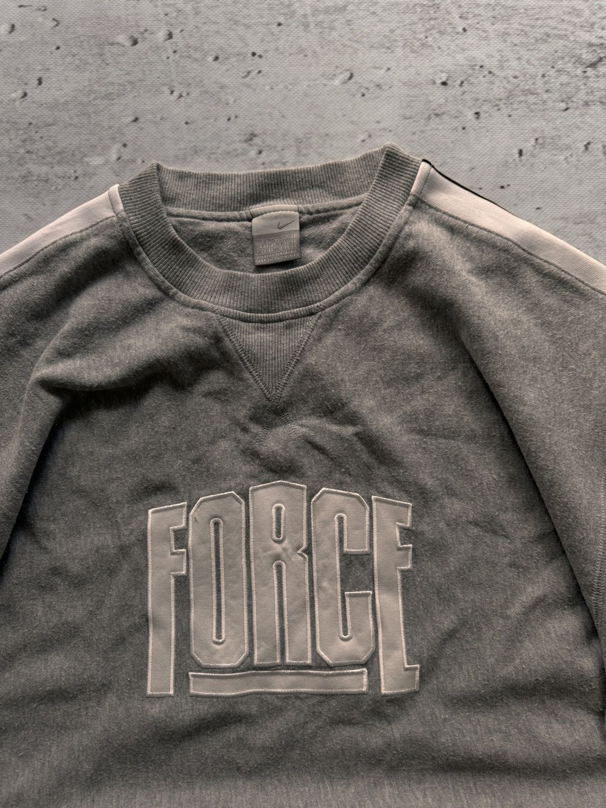 Nike × Vintage NIKE VINTAGE CENTER LOGO OVERSIZE BOXY SWEATSHIRT Size US XL / EU 56 / 4 - 4 Thumbnail