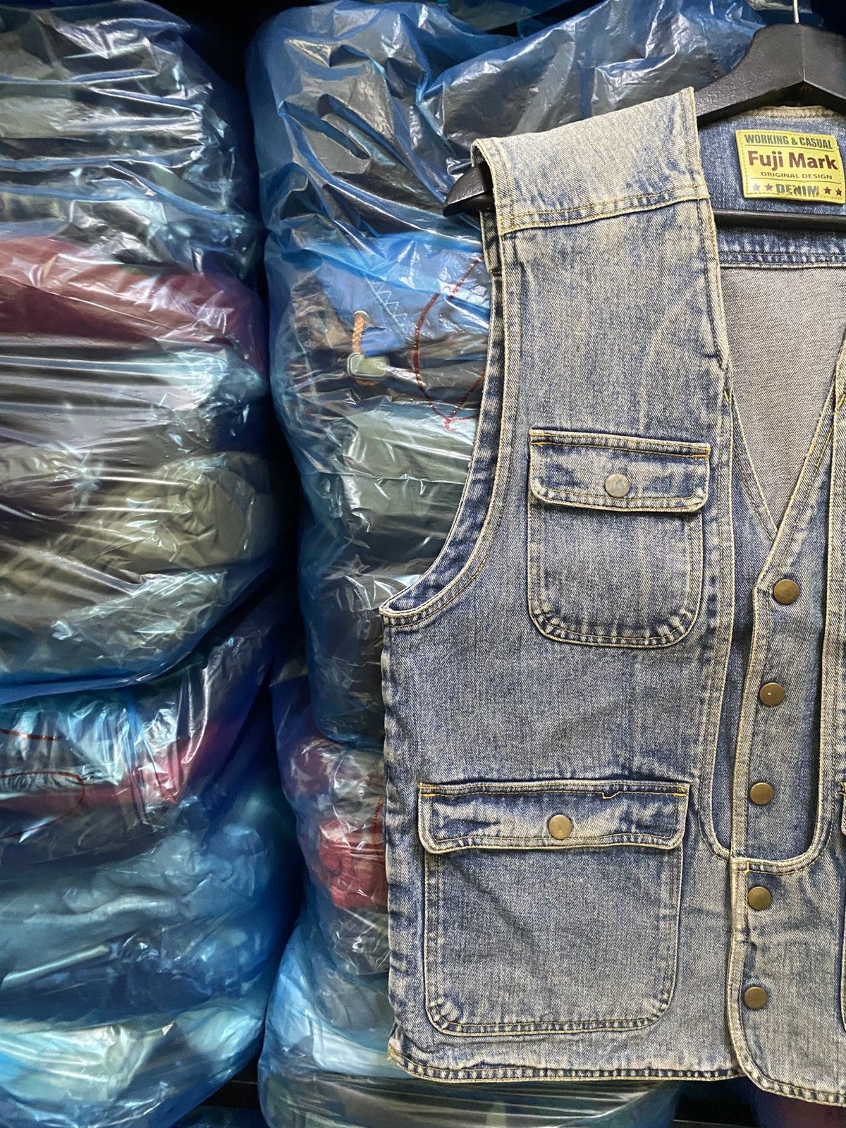 Japanese Brand Vintage Fuji Mark Denim Utility Vest Working & Casual Style Size US M / EU 48-50 / 2 - 5 Thumbnail