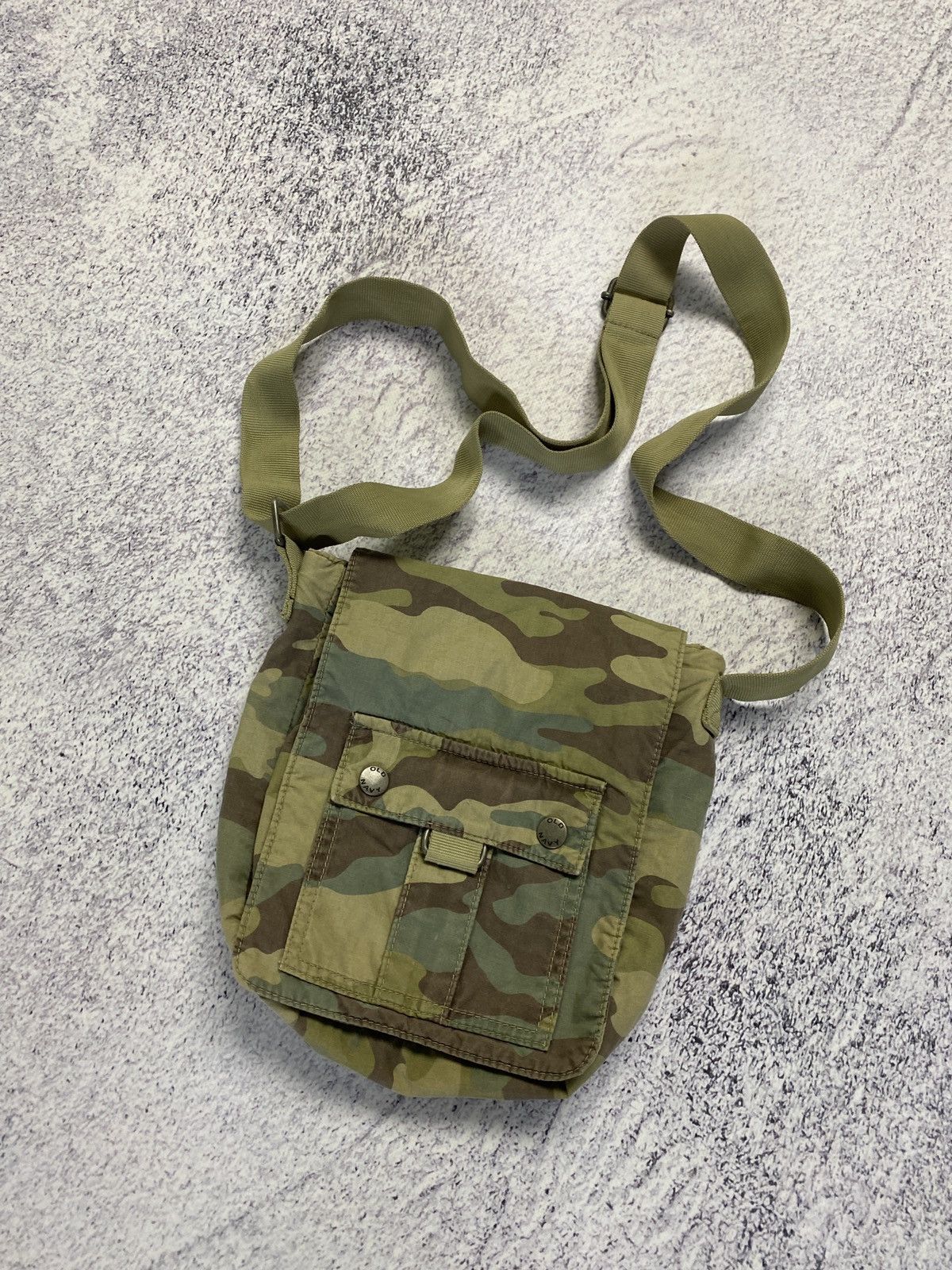 Japanese Brand Vintage Military Nylon Messenger Shoulder Bag Camo Y2k Size ONE SIZE - 2 Thumbnail