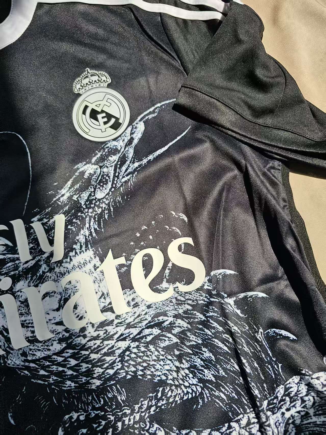 Other 2014 2015 Real Madrid Jersey Away Size US XL / EU 56 / 4 - 2 Thumbnail