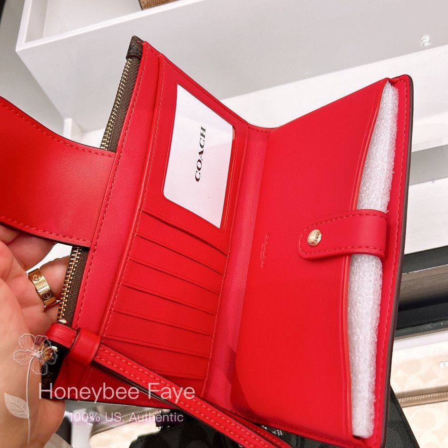 Coach Phone Wallet In Signature Canvas CW780 Size ONE SIZE - 3 Thumbnail