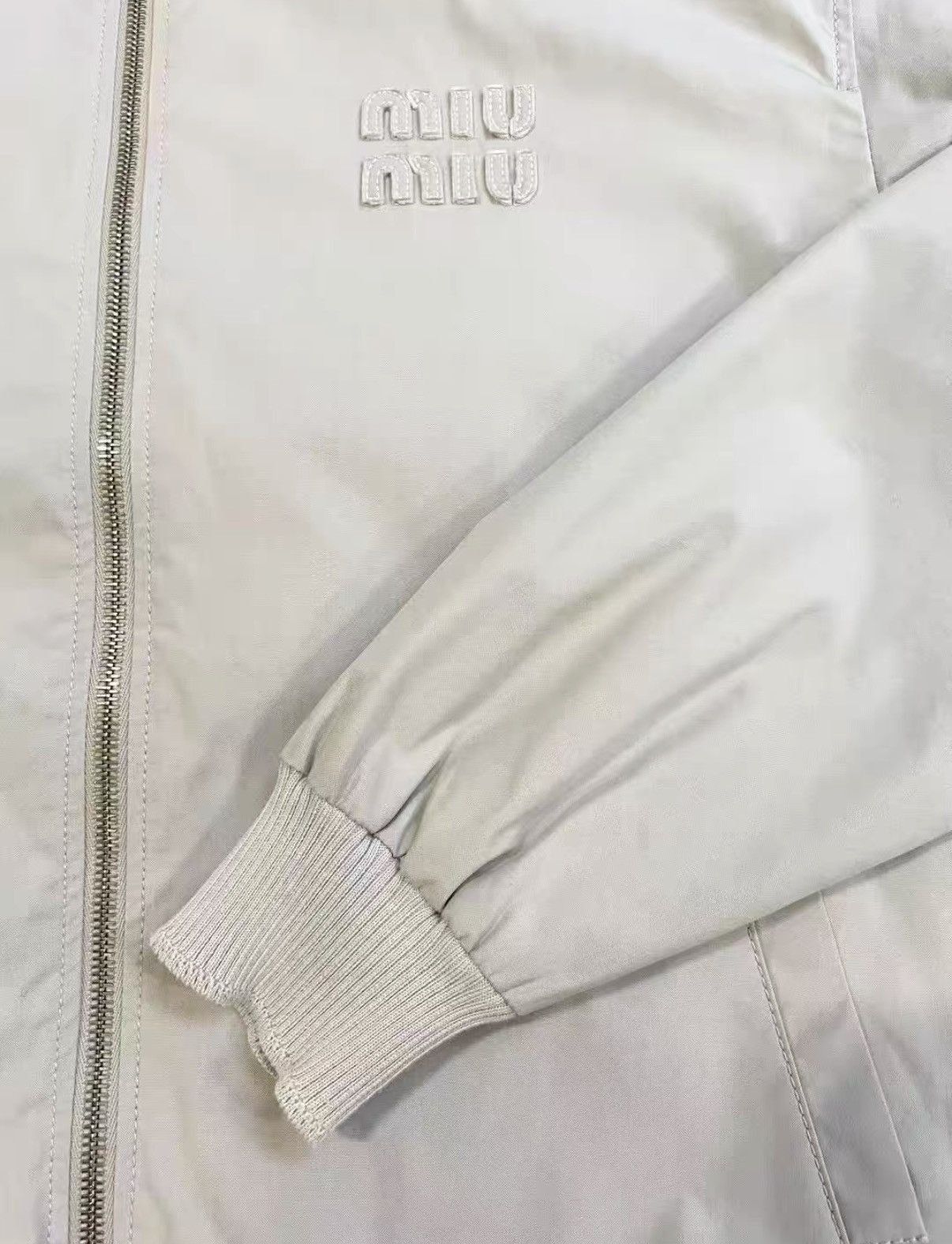 Miu Miu Miu Miu Classic Baseball Jacket Zip-up Coat J33 Size XS / US 0-2 / IT 36-38 - 4 Thumbnail