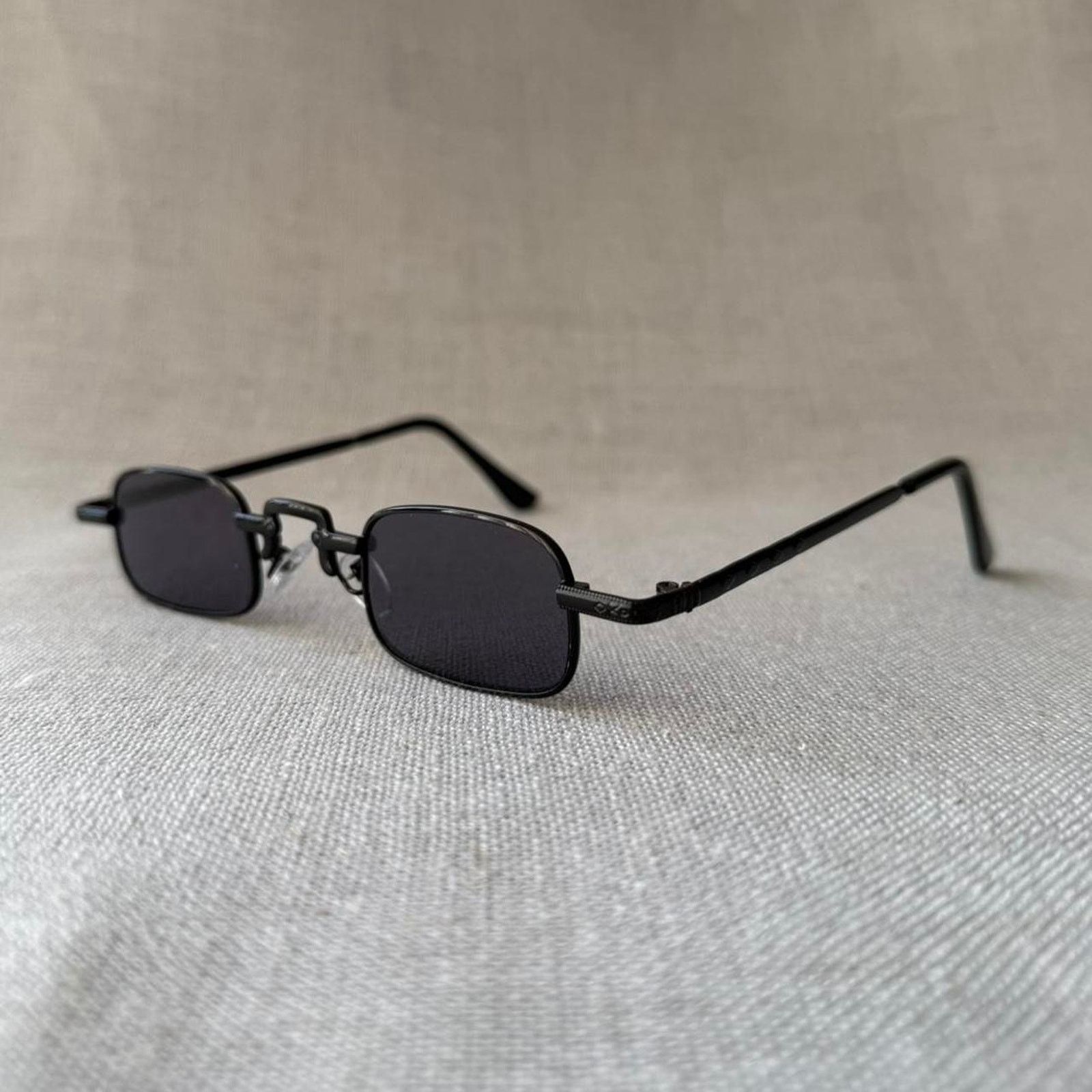 Other Vintage style black oval frame WMNS2 Size ONE SIZE - 2 Thumbnail