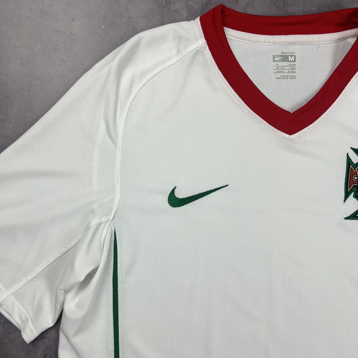 Nike Rare! Portugal Nike Away Shirt Soccer Jersey 2008/10 Size US M / EU 48-50 / 2 - 4 Thumbnail