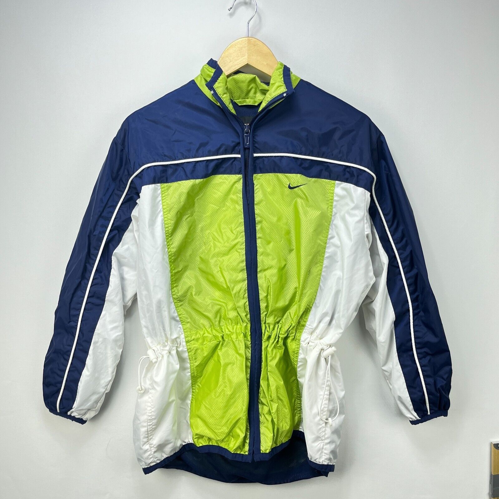 Nike × Vintage Vintage '90s Nike Windbreaker Jacket Women's Small Size S / US 4 / IT 40 - 1 Thumbnail
