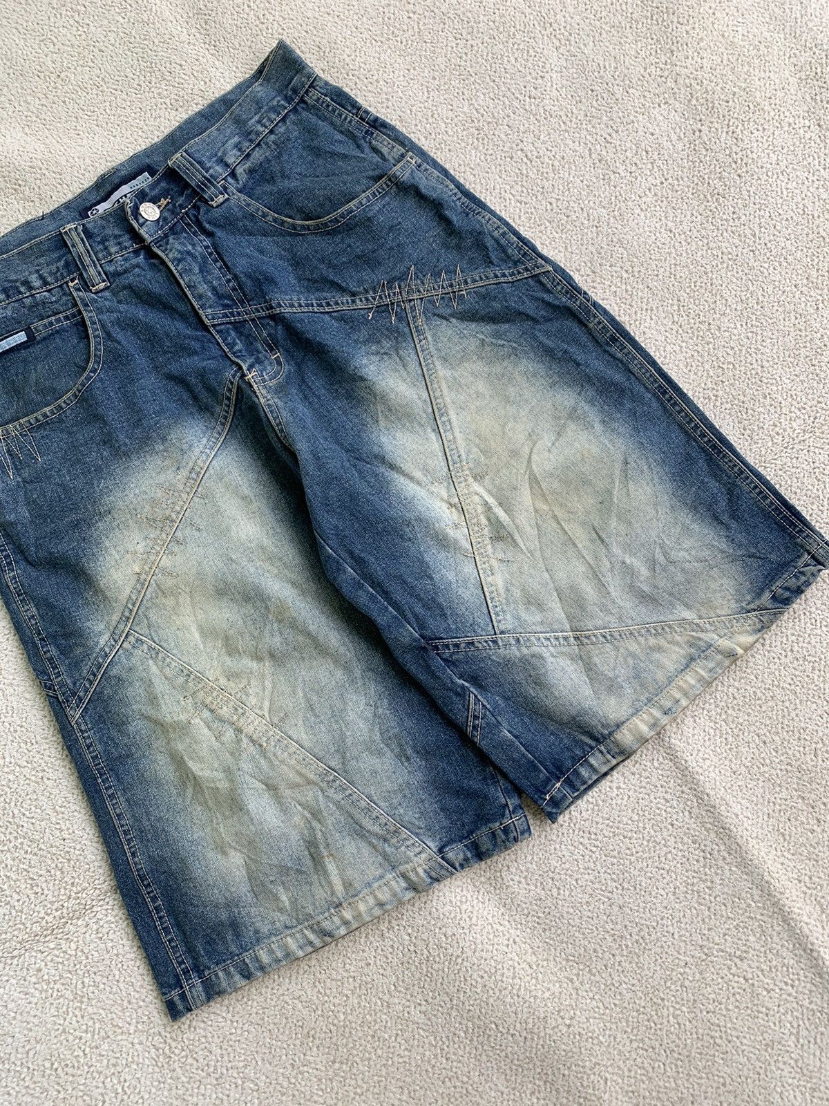 Southpole Southpole Distressed Mud Wash Baggy Jorts Size US 32 / EU 48 - 3 Thumbnail
