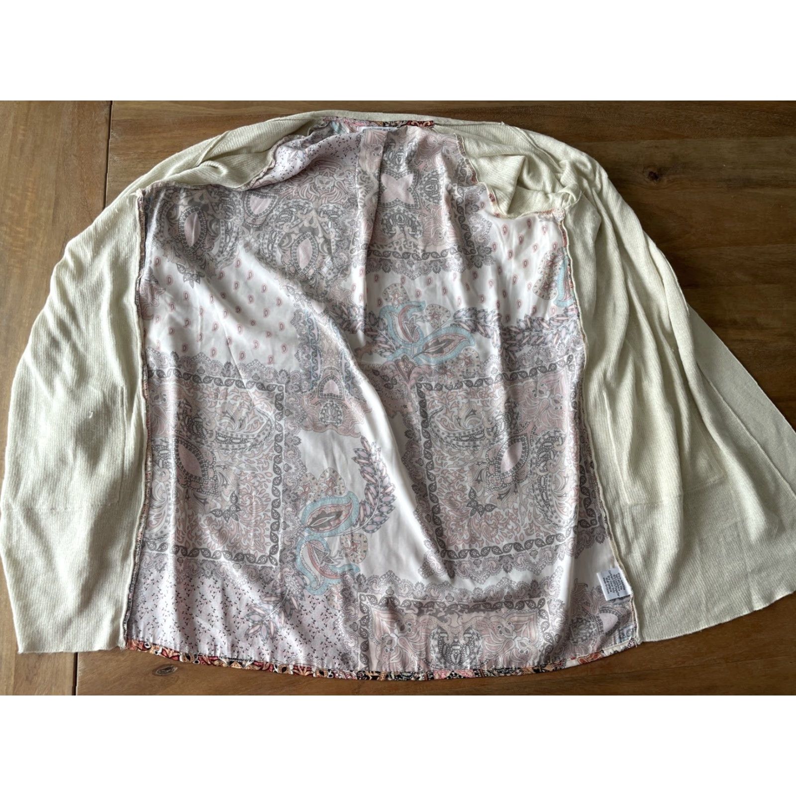 Johnny Was Johnn y Was Cardigan Womens Small Silk/Cashmere Paisley Boho Button Front Sweater Size S / US 4 / IT 40 - 3 Thumbnail