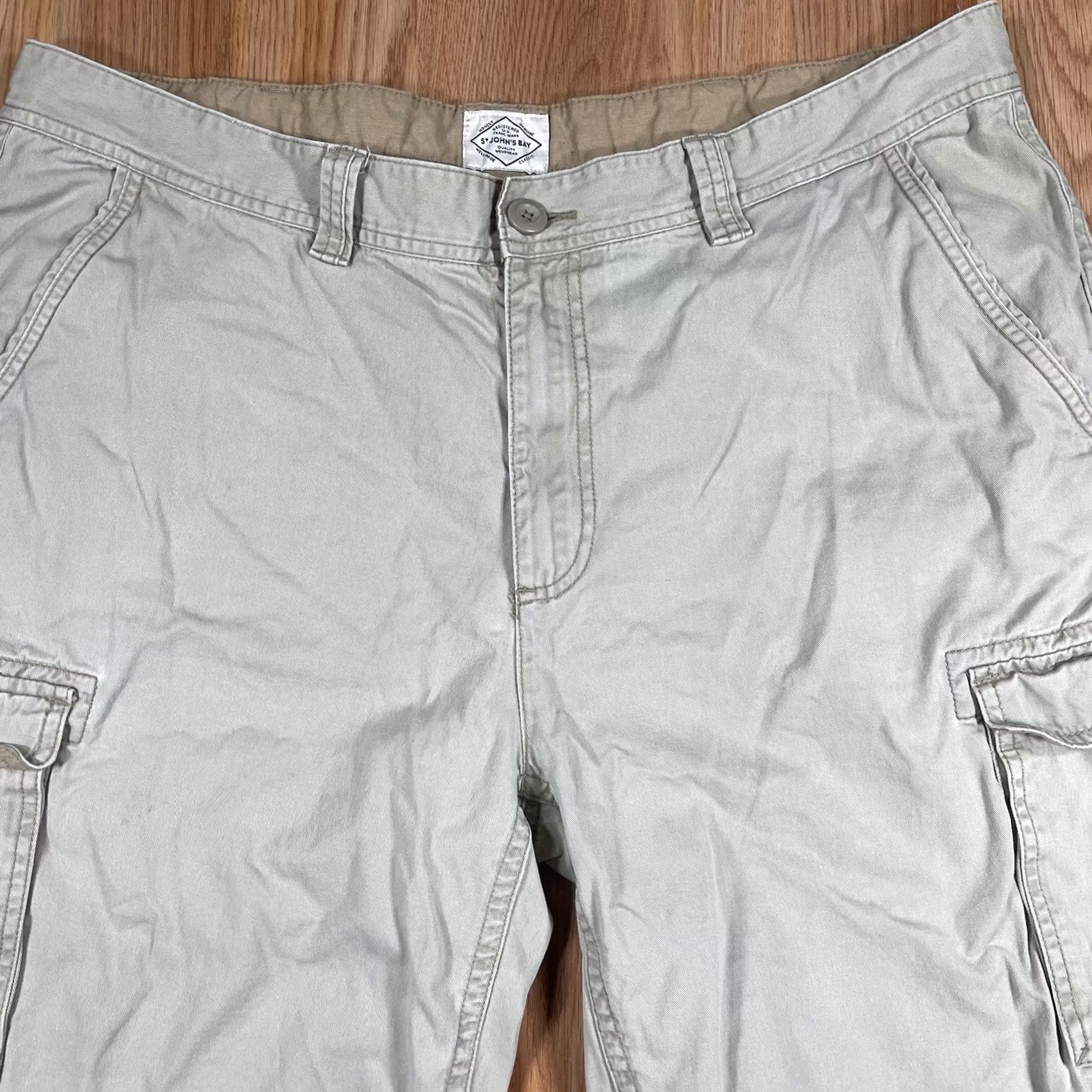 Vintage St. John’s Bay Cargo Shorts Mens 42 Beige Khaki Utility Flat Front Pockets Cargo Shorts Mens 42 Beige Khaki Beige Mens Size US 42 / EU 58 - 2 Thumbnail