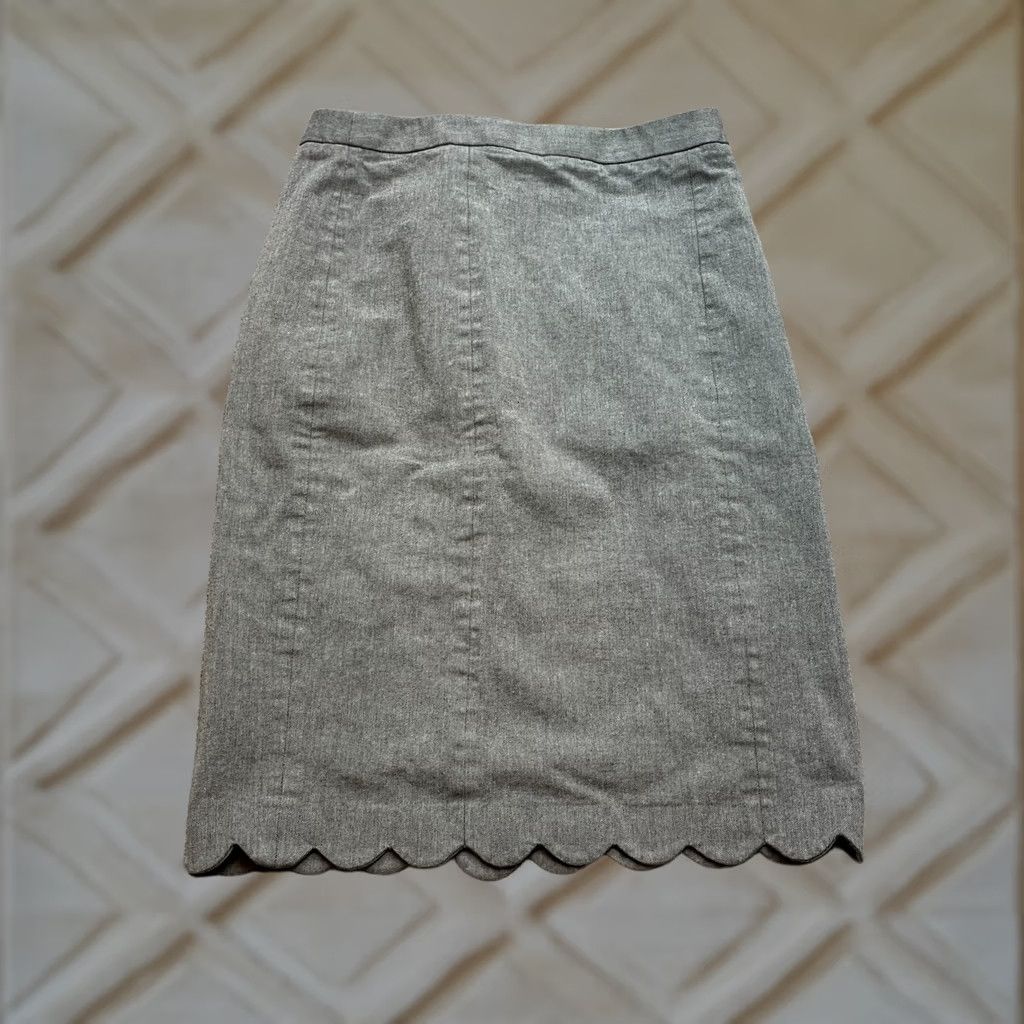 Banana Republic Banana Republic Skirt Women Knee Length Gray Zip Pencil Straight 2 Slim Casual Workwear Vintage No N/A Size 26" / US 2 / IT 38 - 1 Thumbnail