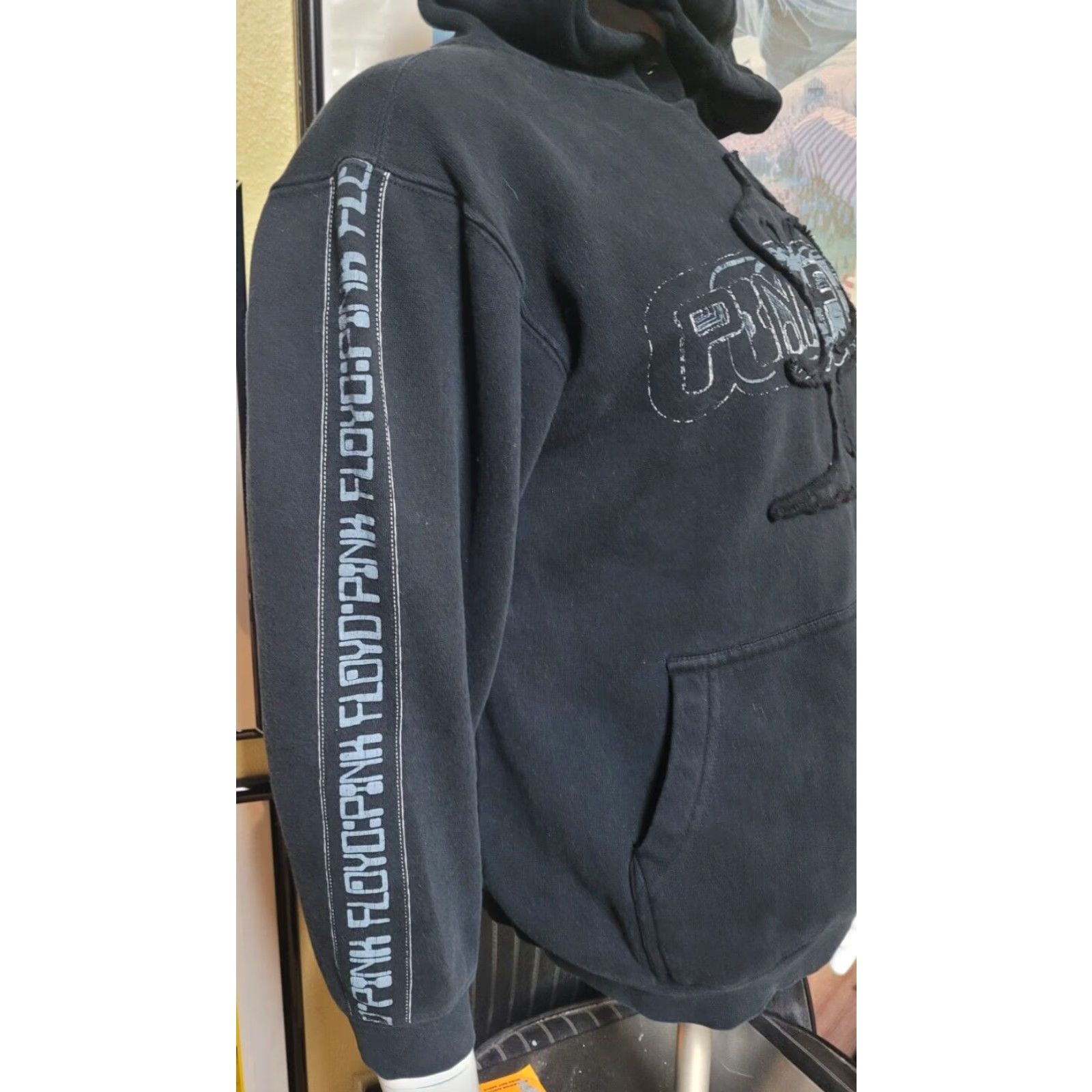 Vintage VTG Pink Floyd Band Digital Wordmark Pullover Hoodie Sweatshirt Small Mens Hoodie Pullover Black Cotton Blend Long Sleeve Music Hooded Size US S / EU 44-46 / 1 - 3 Thumbnail
