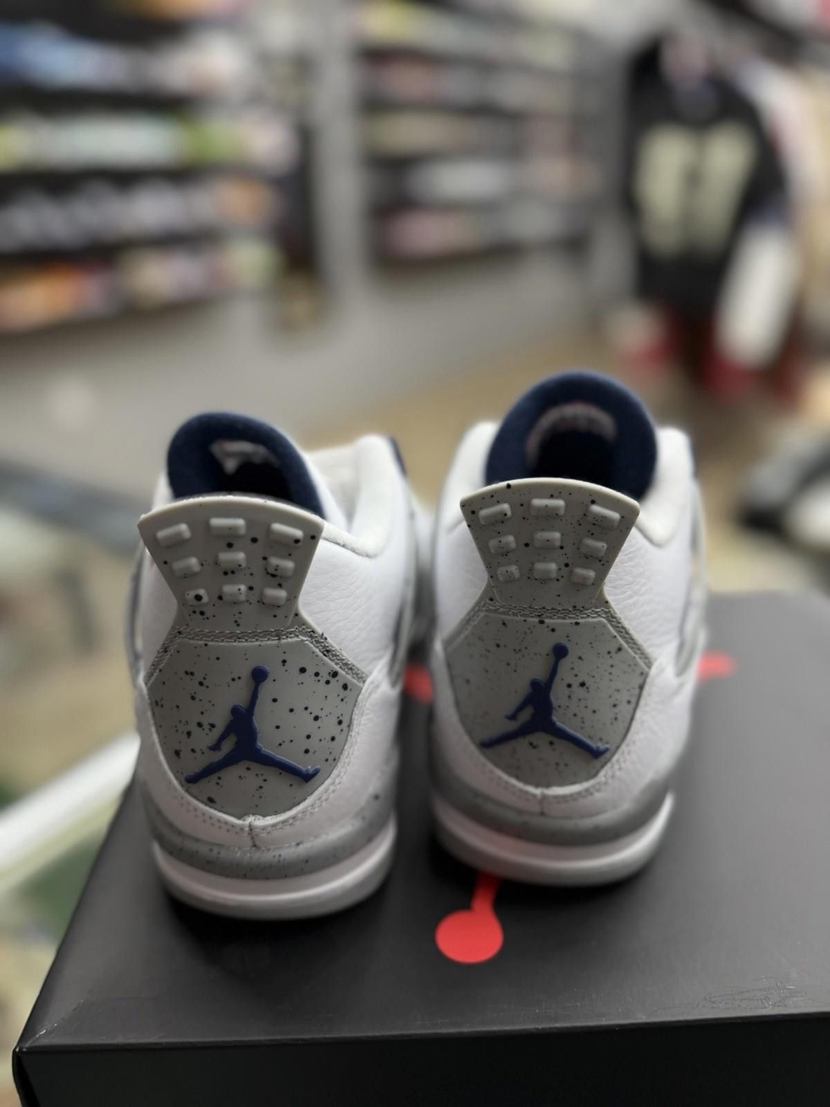 Nike Nike Air Jordan 4 Retro Midnight Navy (GS)408452-140 5Y/6.5W Size US 5 / EU 37 - 8 Thumbnail