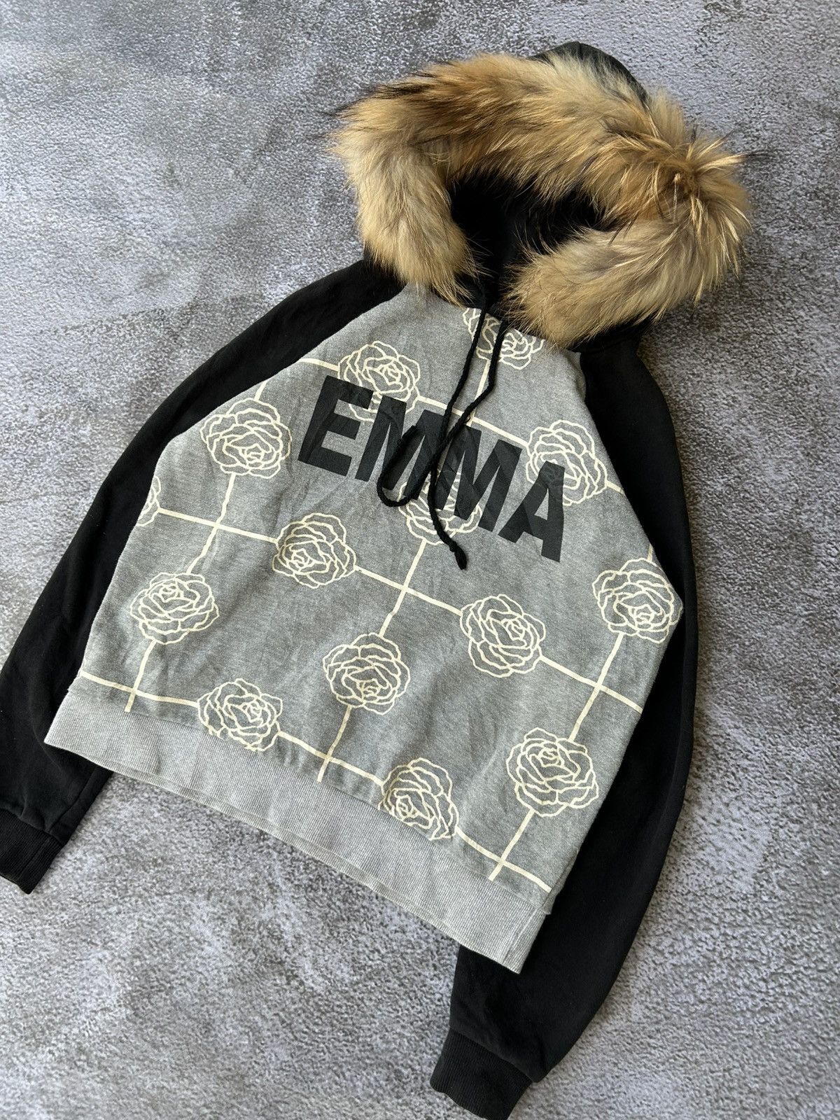 Japanese Brand Emma 2nd skin japanese vkei style hoodie fur Size US M / EU 48-50 / 2 - 6 Thumbnail