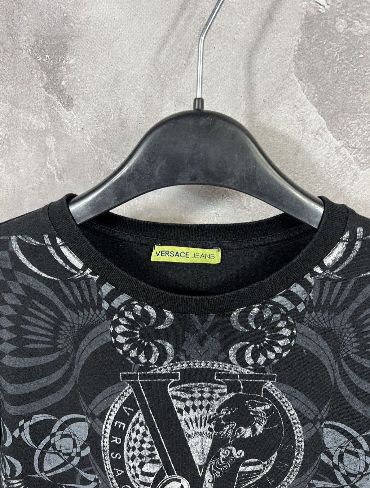 Versace × Vintage Vintage Versace Y2k Tee Size US S / EU 44-46 / 1 - 4 Thumbnail