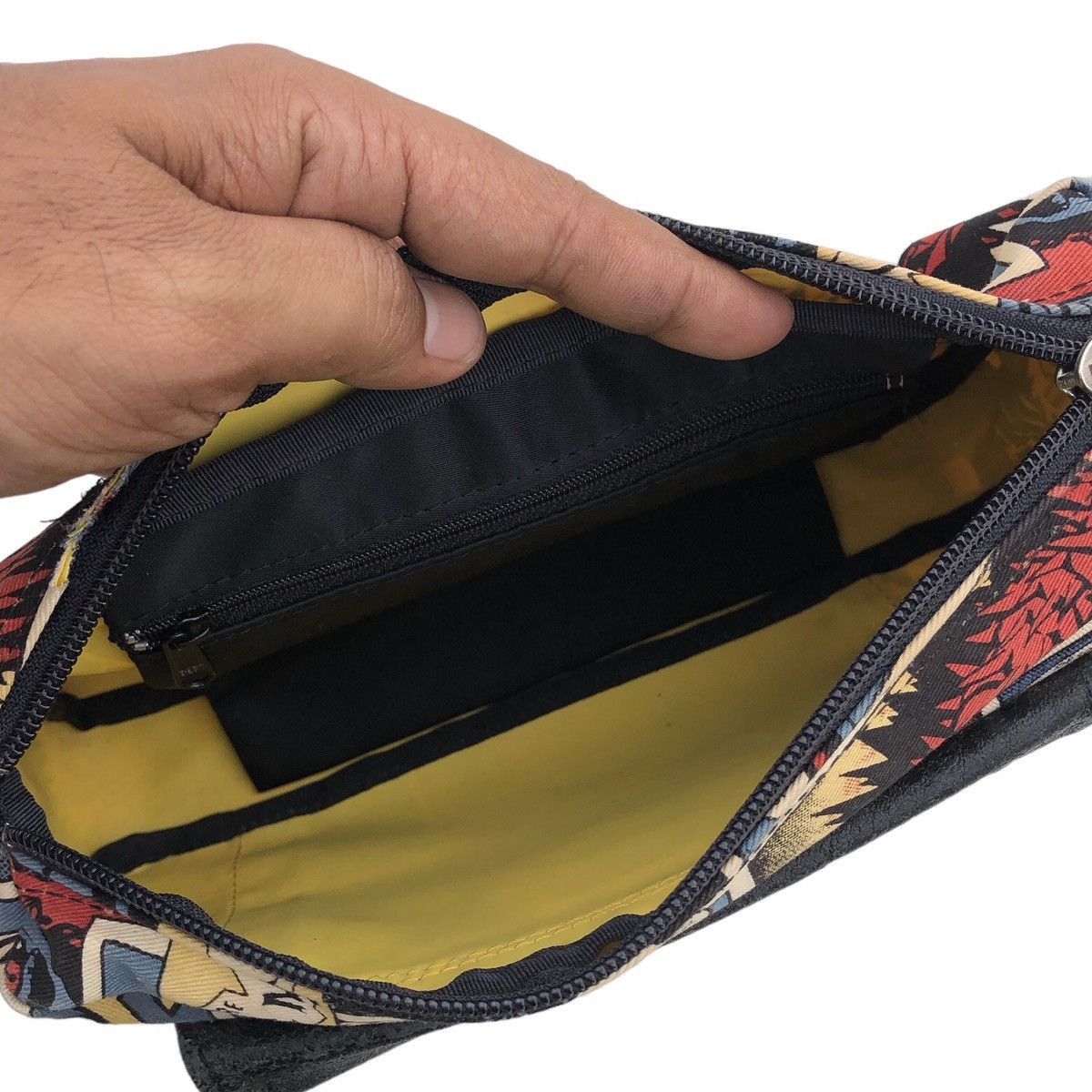 Jean Paul Gaultier Vintage Jean Paul Gaultier JPG x Comic Printed Pouch Bag Size ONE SIZE - 16 Thumbnail