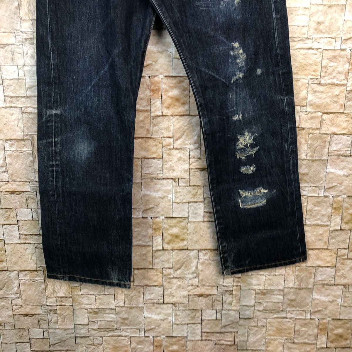 Levi's Levis Blue Distressed ripped jeans Denim #A995 Size US 31 - 7 Thumbnail