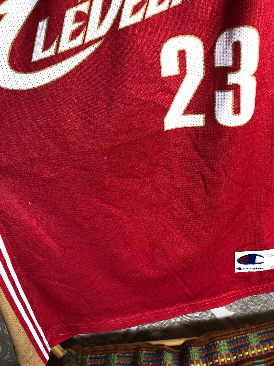 Champion × Vintage VERY RARE CHAMPION CLEVELAND LEBRON JAMES NBA JERSEY Y2K 90s Size US L / EU 52-54 / 3 - 6 Thumbnail