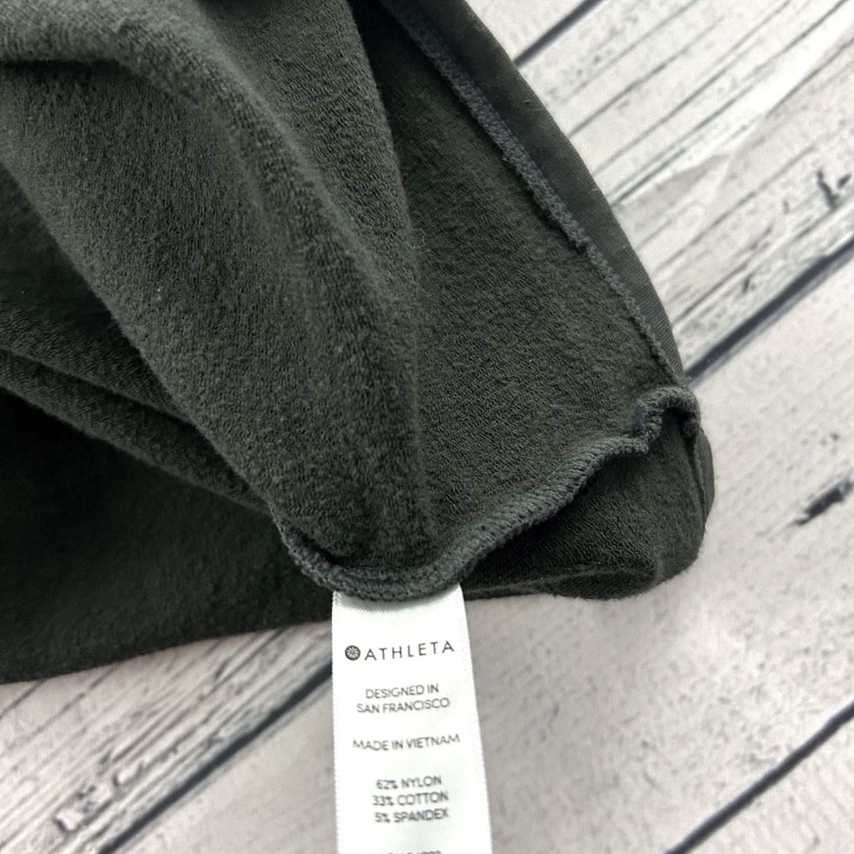 Athleta Athleta Short Sleeve Pencil Dress Women's Small Gray Size 28" / US 6 / IT 42 - 5 Thumbnail