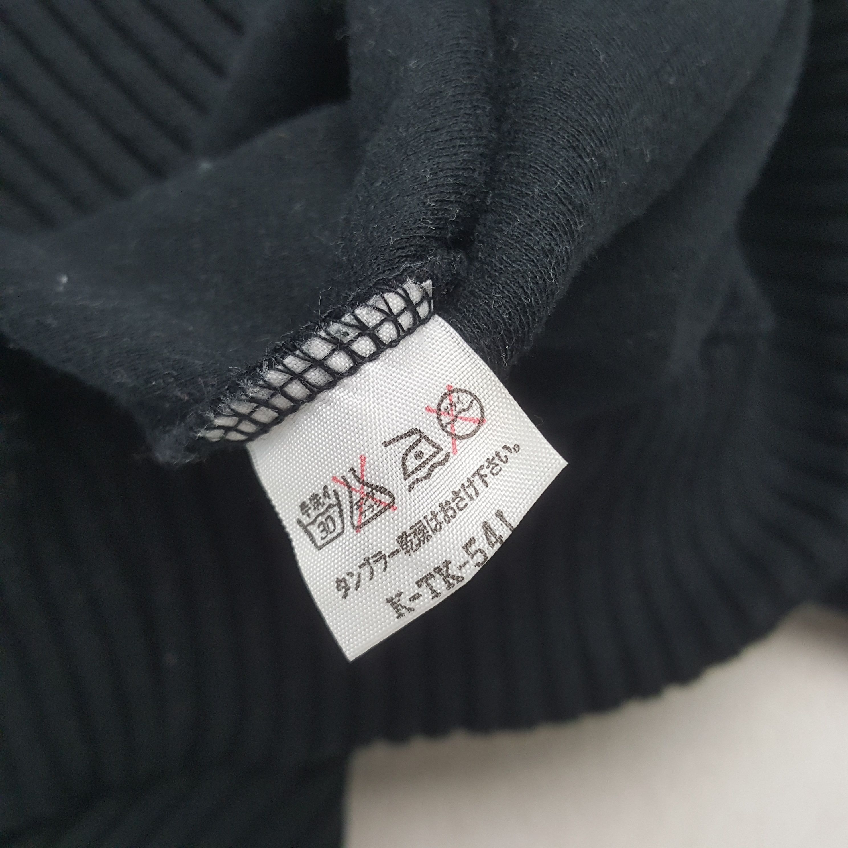 Designer Vintage Ficce Japanese Brand Knitted Sweatshirt Size US L / EU 52-54 / 3 - 6 Thumbnail