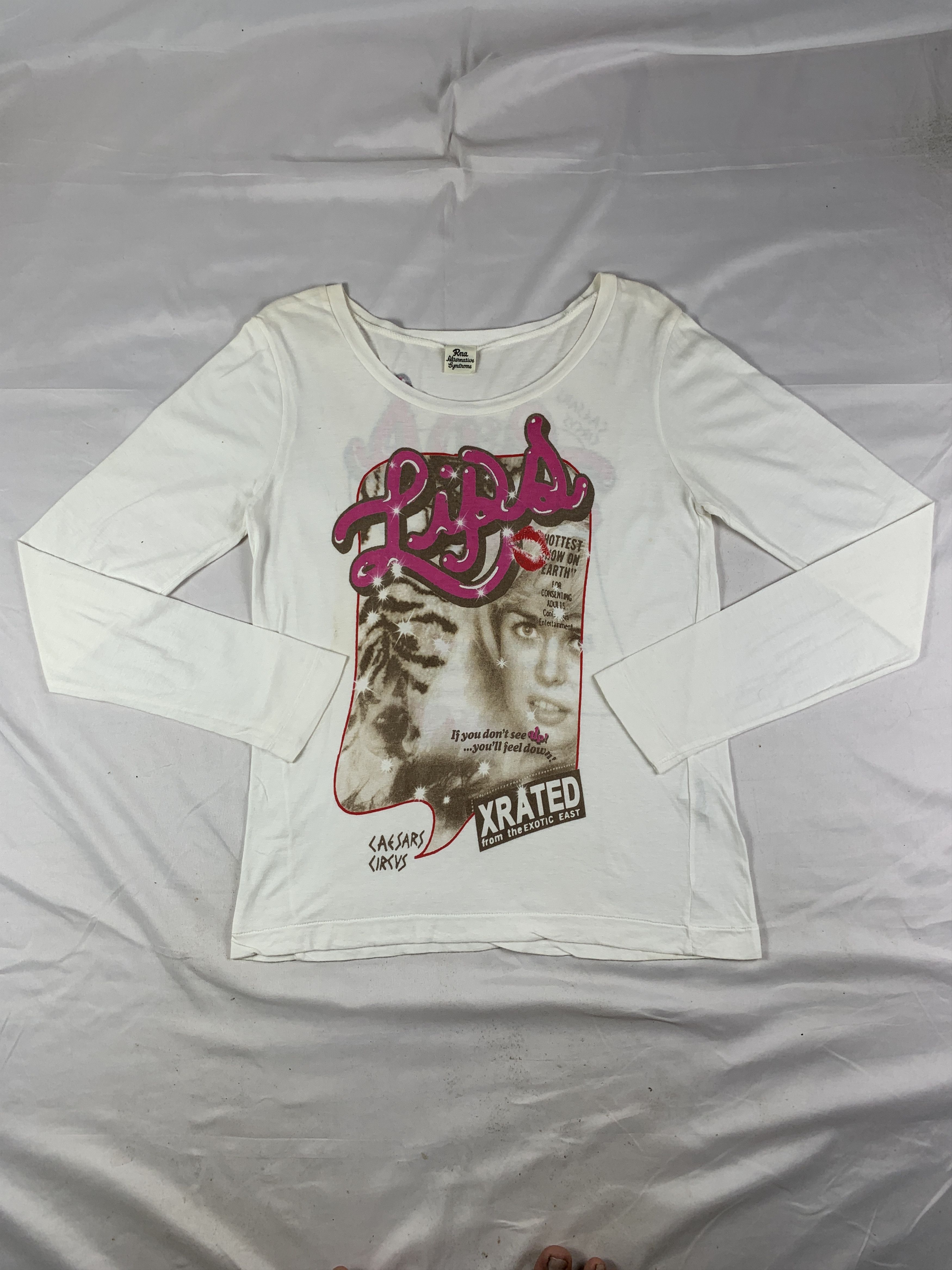Japanese Brand RnA White Girl Graphic Longsleeve Tee (M) Size M / US 6-8 / IT 42-44 - 1 Thumbnail