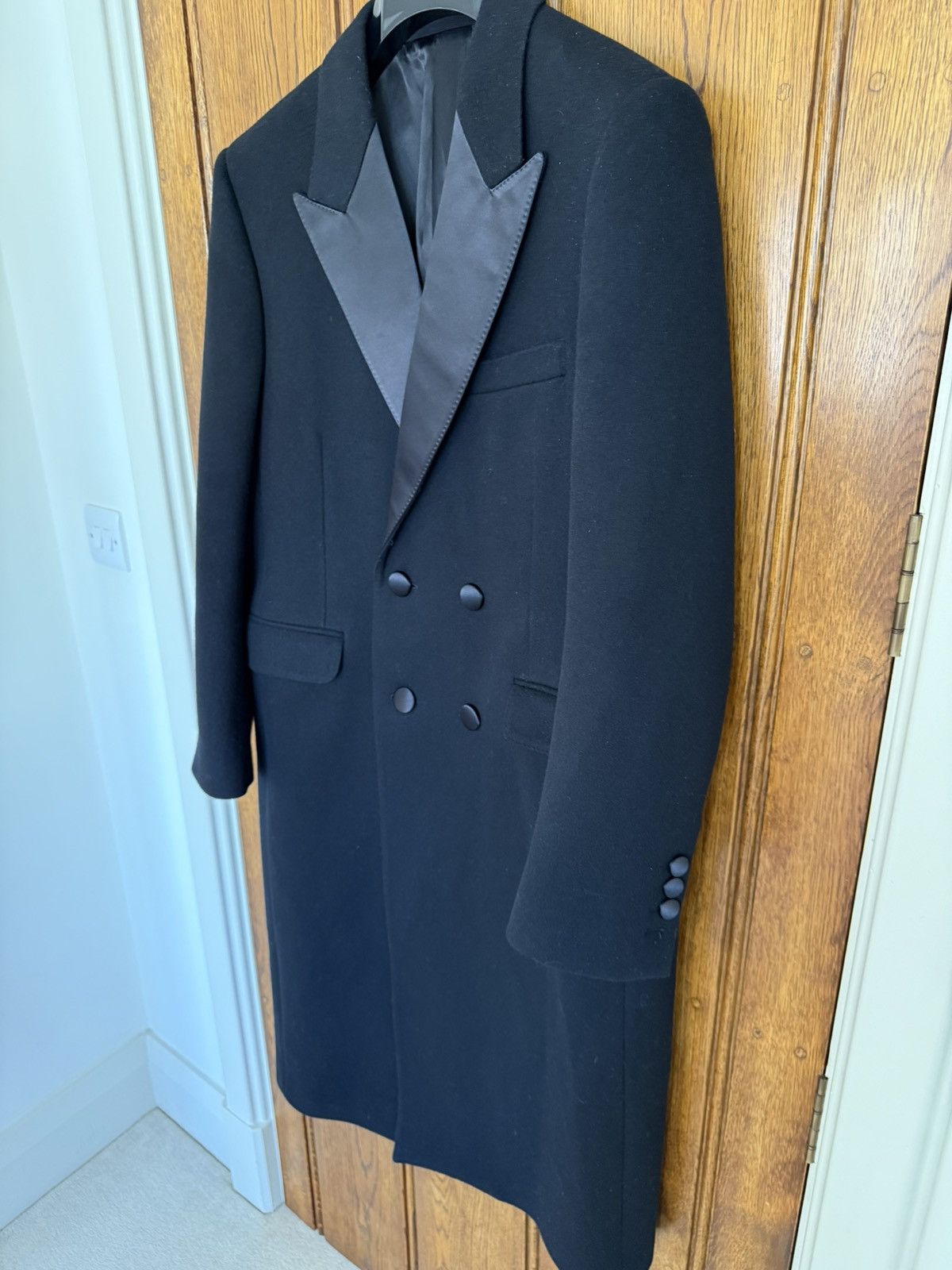 Celine FW25 Celine 1 of 1 sample Chesterfield tuxedo coat Hedi M Size US M / EU 48-50 / 2 - 13 Thumbnail