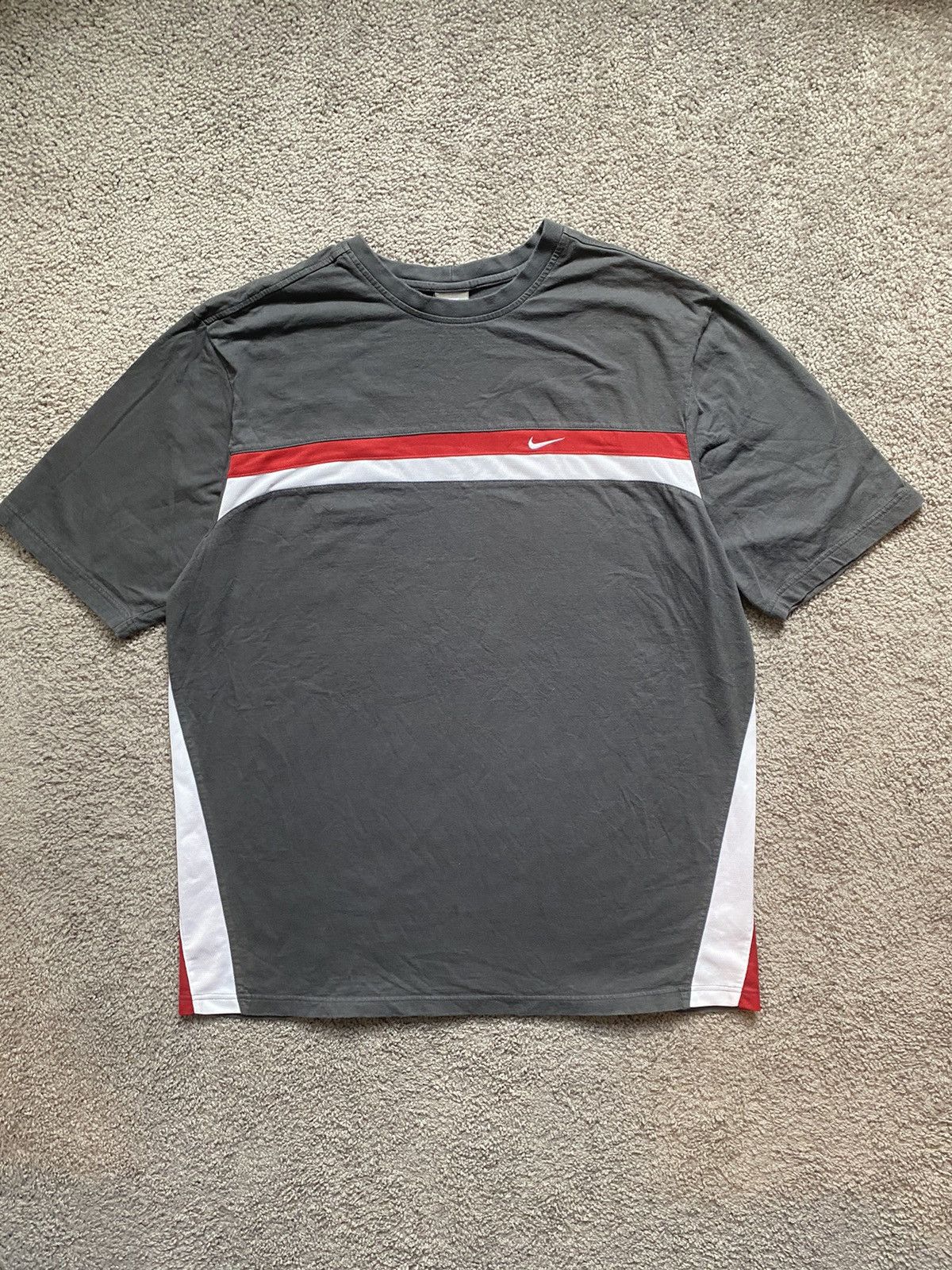 Nike × Vintage Vintage Y2K Nike Tee Shirt Size US XXL / EU 58 / 5 - 1 Thumbnail