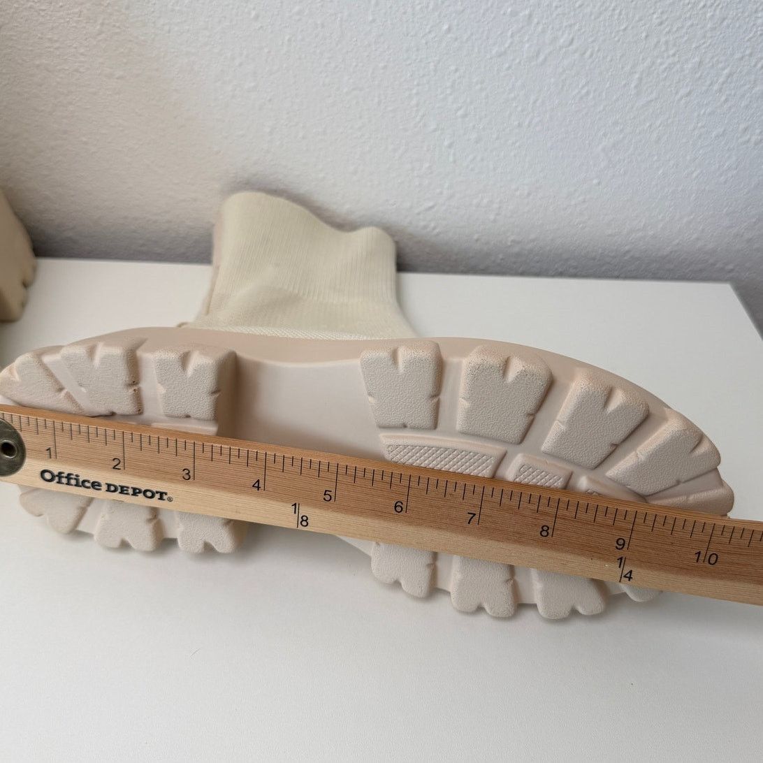 Other Cream Knit Platform Sock Booties Chunky Lug Sole Boots 7 Size US 7 / IT 37 - 15 Thumbnail