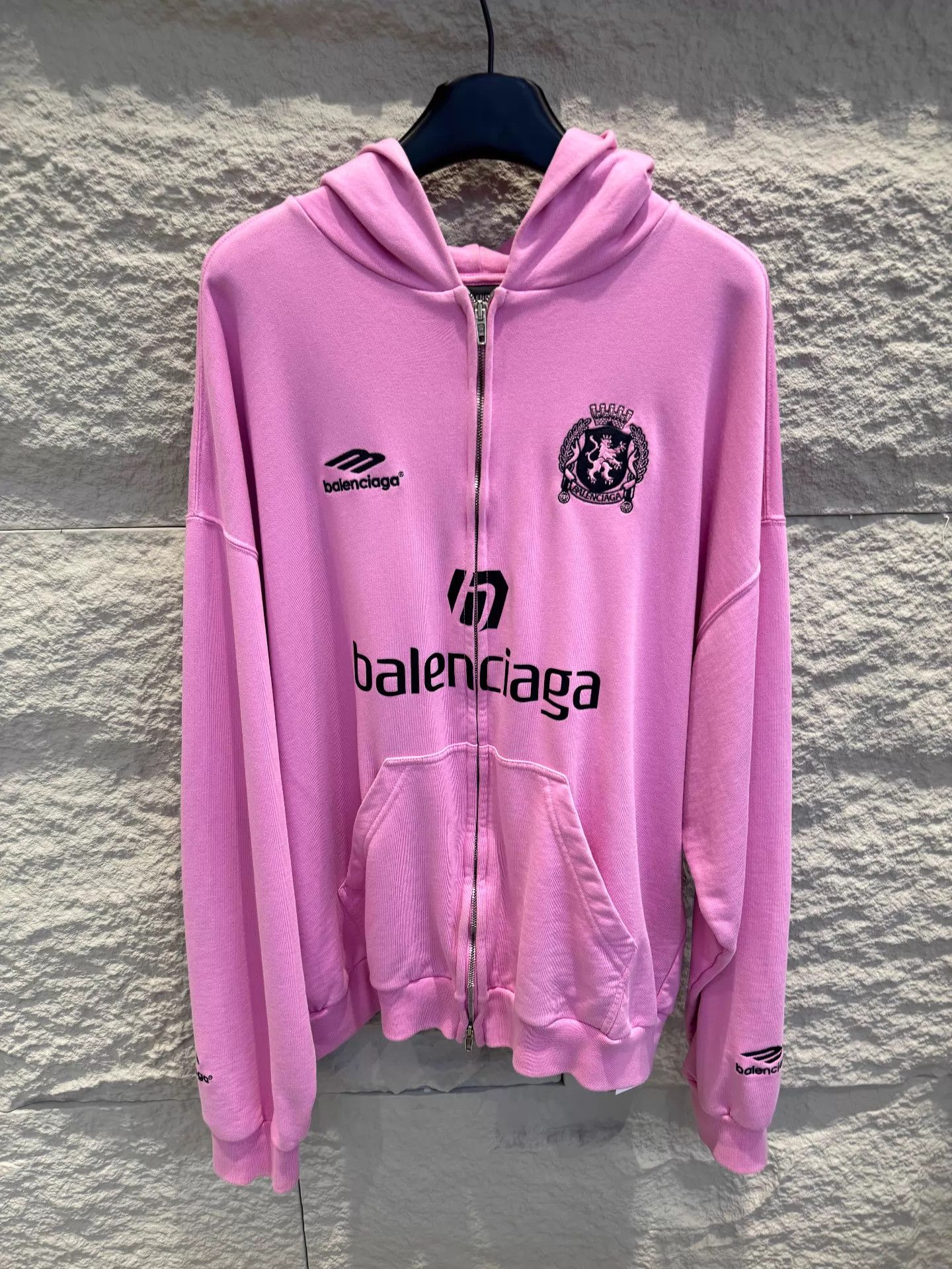 Balenciaga Balenciaga x Man Utd Pink Zip Hoodie S Size S / US 4 / IT 40 - 1 Thumbnail