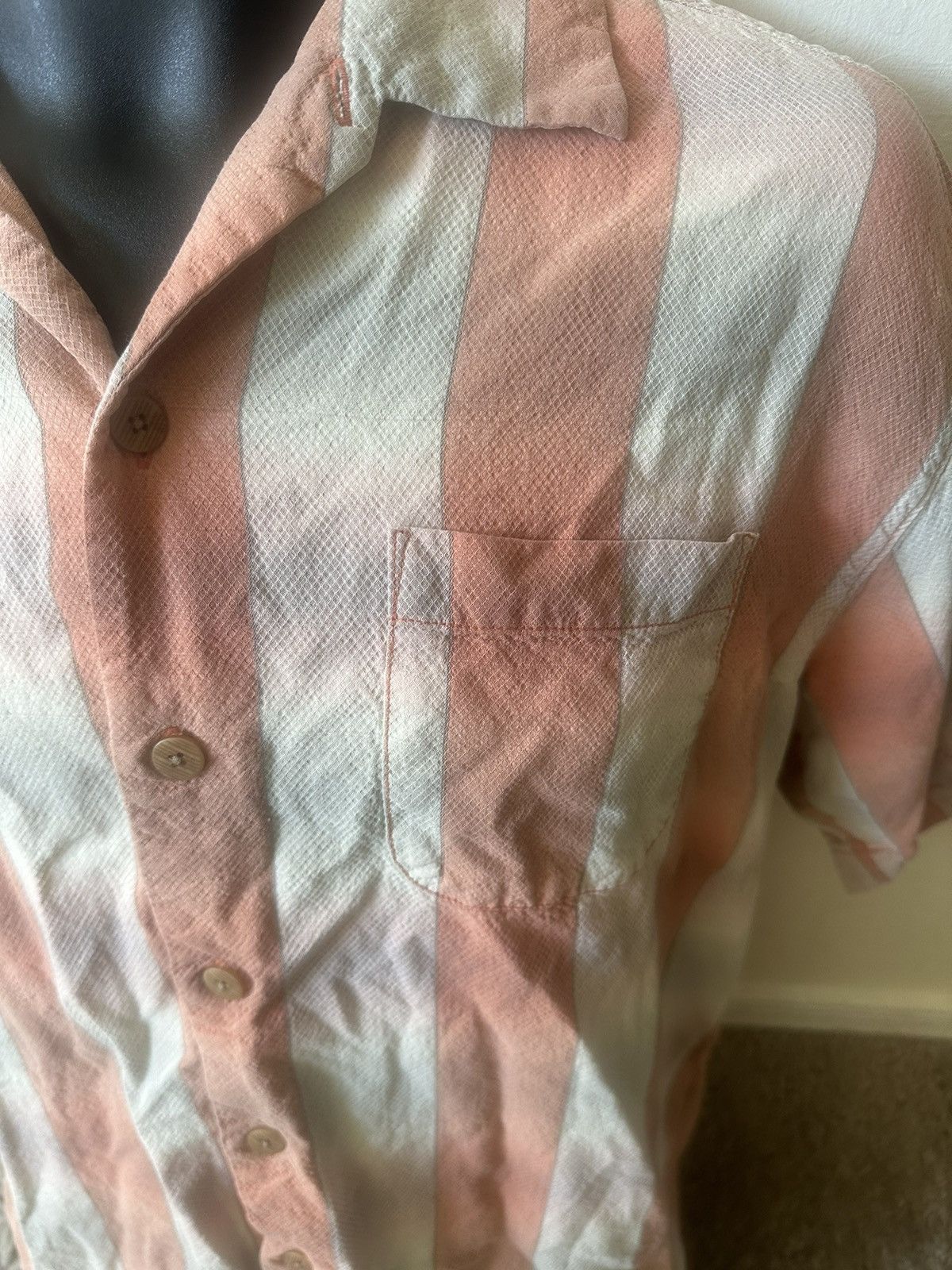 Tommy Bahama Men’s used Tommy Bahama size L Large button Size US L / EU 52-54 / 3 - 4 Thumbnail